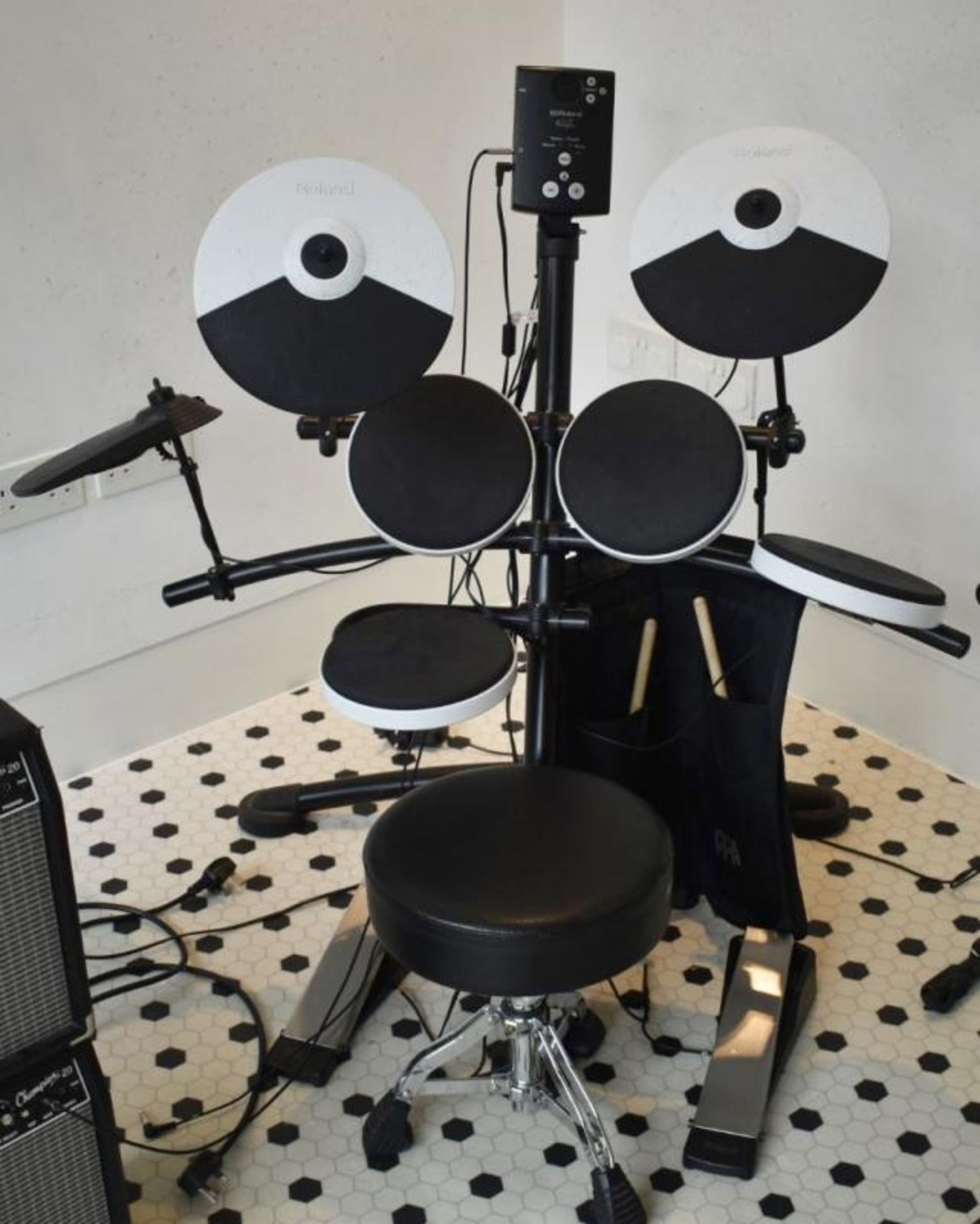 1 x Roland V-Drums Electronic Drum Kit With Stool and Stick Bag - Ref KP103 - CL489 - Location: Putn - Image 2 of 5