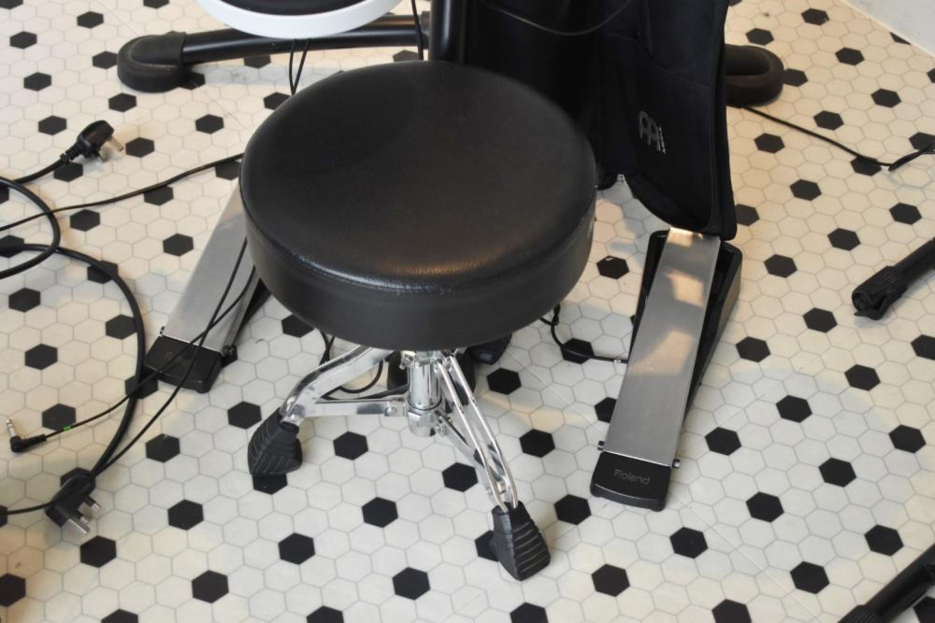 1 x Roland V-Drums Electronic Drum Kit With Stool and Stick Bag - Ref KP103 - CL489 - Location: Putn - Image 3 of 5