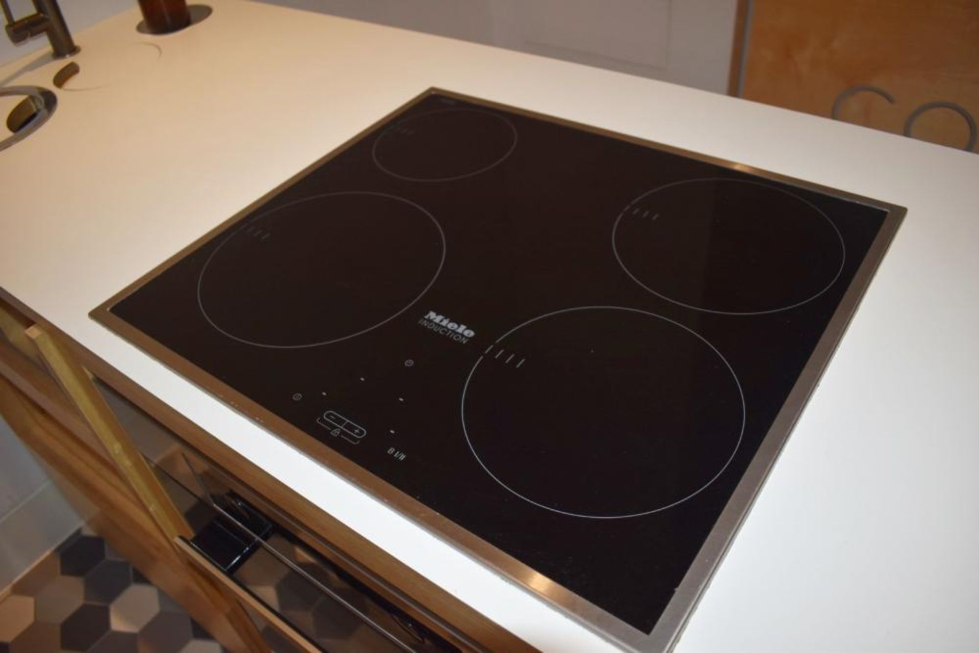 1 x Freestanding Kitchen Unit With Miele Oven and Ceramic Hob, Mixer Taps With Sink Bowls, Pop Up Pl - Image 13 of 18