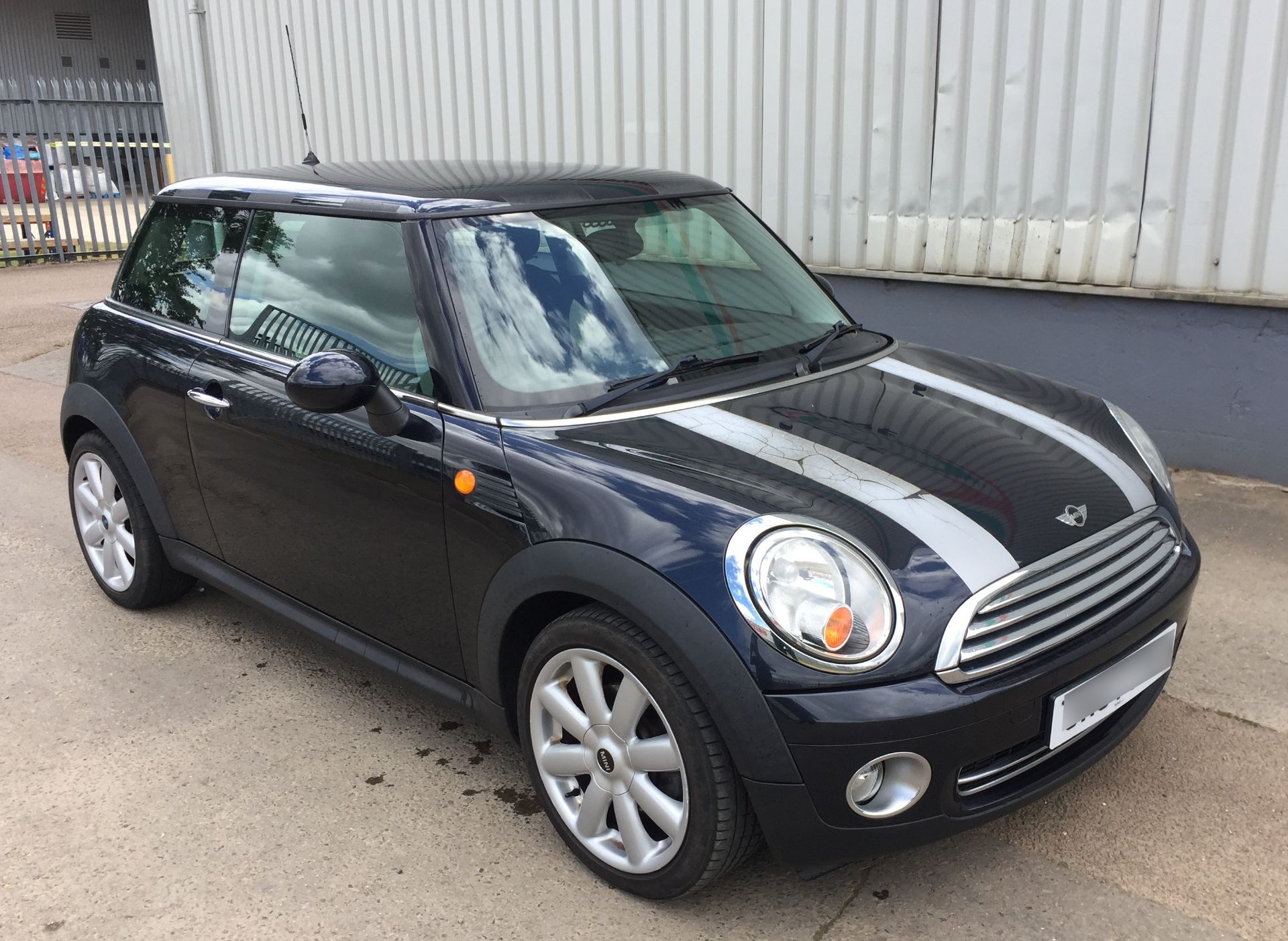 2007 Mini 1.6 Cooper 3dr Hatchback - CL505 - NO VAT ON THE HAMMER - Location: Corby, - Image 2 of 10