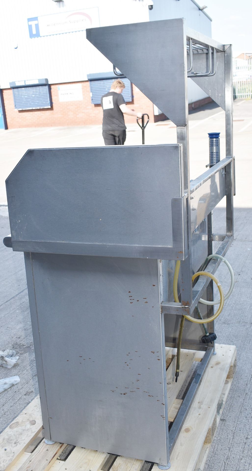 1 x Commercial Wash Unit With Large Rectangular Basin Over a Storage Cupboard, Mixer Taps, Splash - Image 10 of 11