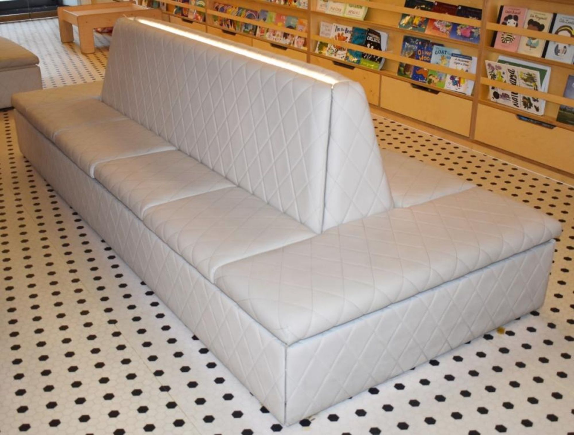 1 x Central Seating Banquette in a Contemporary Diamond Faux Grey Leather - Quality Build With Under - Image 7 of 7