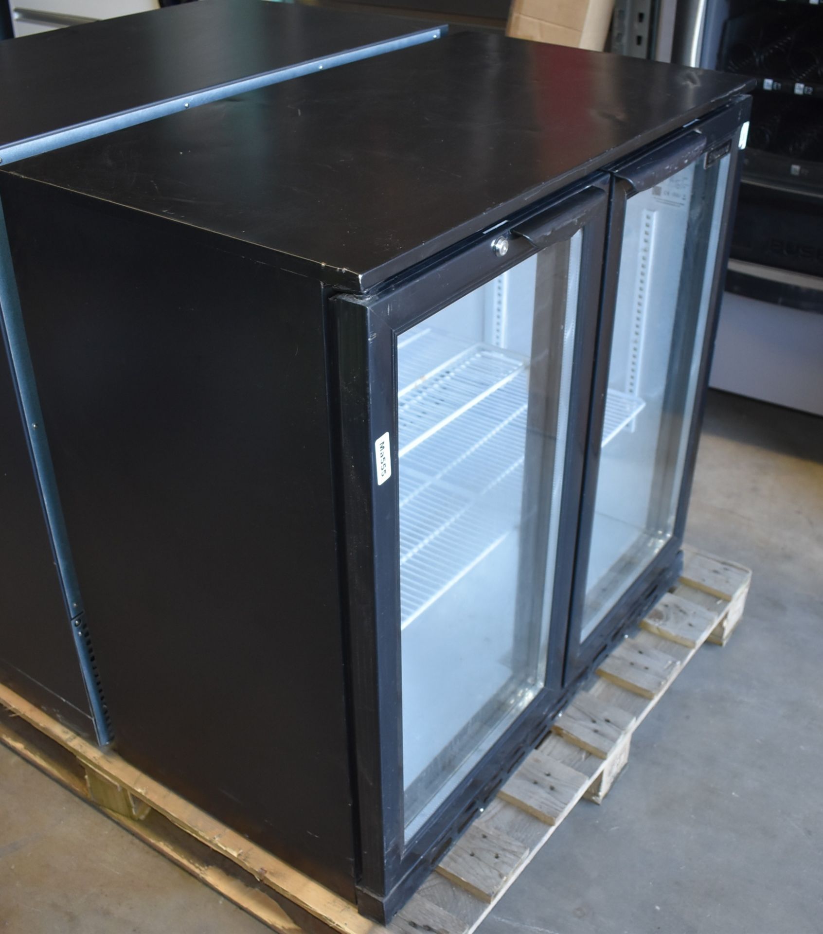 1 x Blizzard BZ-BAR2 Two Door Glass Fronted Bottle Fridge in Black - Dimensions H90 x W90 x D50 - Image 5 of 7