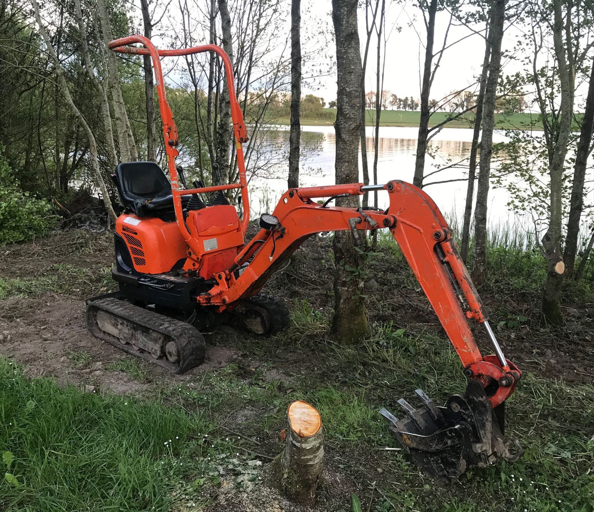 2011 Kubota U10-3 Electric Micro Mini Excavator - CL505 - Location: London SW8 Description  2011 - Image 10 of 16