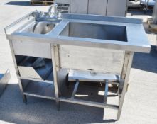 1 x Stainless Steel Wash Basin Unit For Commercial Kitchens - H87 x W117 x D53 cms - CL282 - Ref