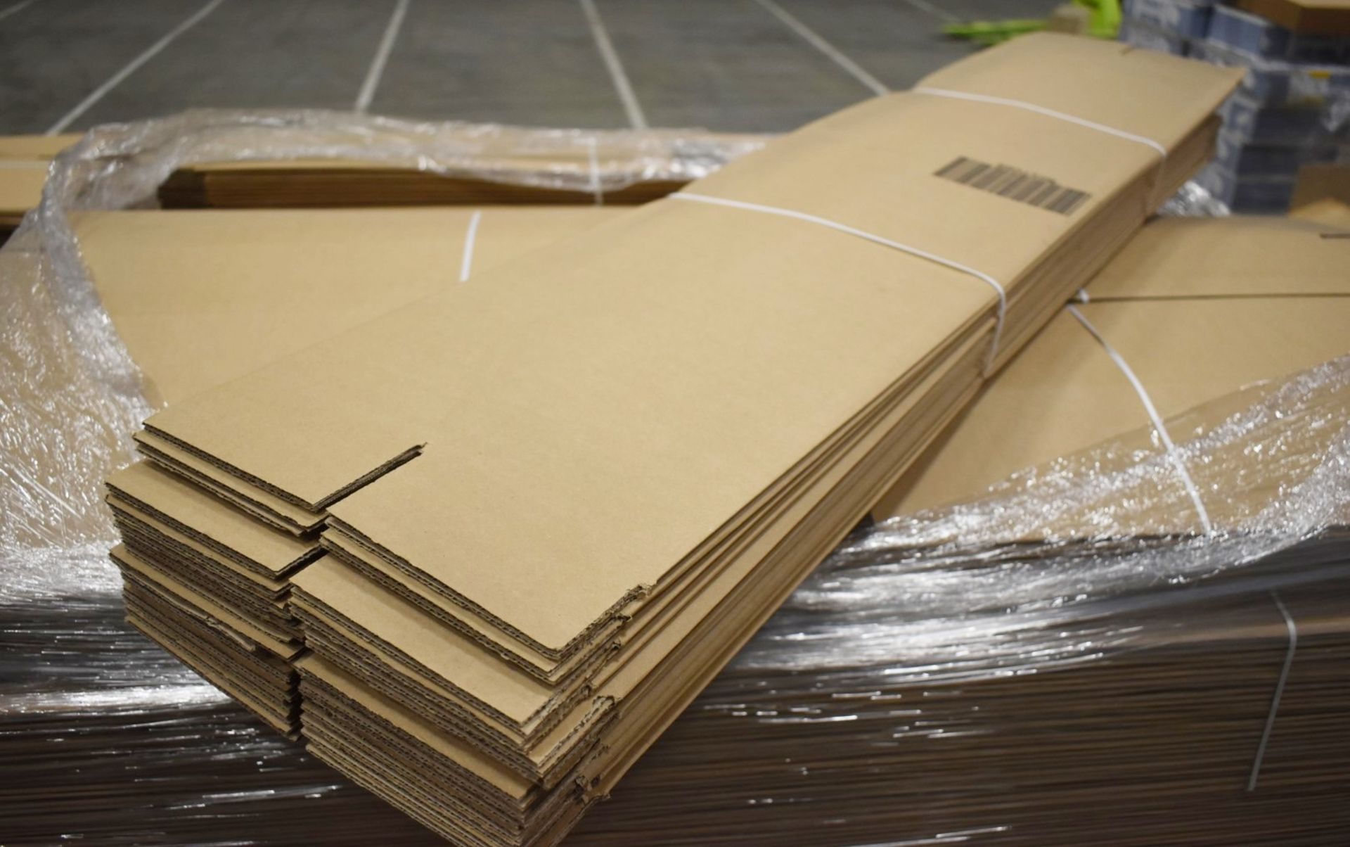 Approximately 600 x Corrugated Cardboard Boxes - 100x100x850mm - Supplied Over 2 Pallets - New Stock - Image 2 of 2
