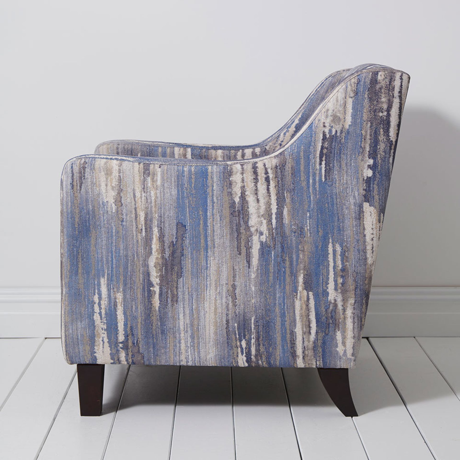 1 x Hampton Armchair by Clarke & Clarke - Latour Indigo Woven Fabric and Dark Wooden Legs - RRP £699 - Image 4 of 8