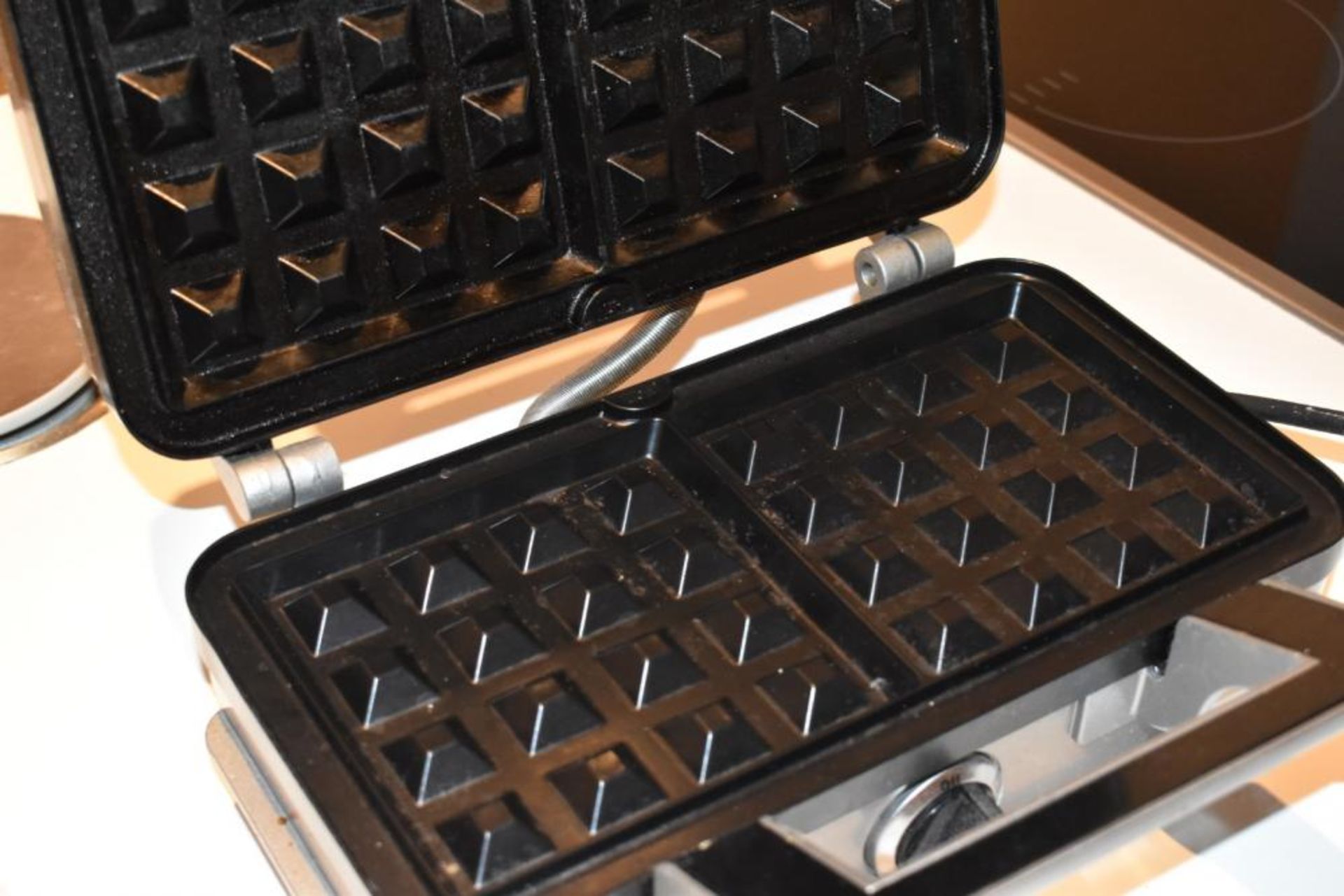 3 x Cuisinart Waffle Makers - Model WAF1U - CL489 - Location: Putney, London, SW15 - RRP £195! - Image 5 of 6