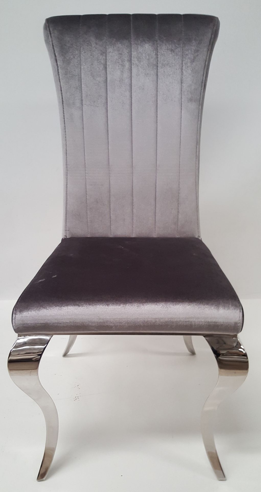 4 x STYLISH SILVER PLUSH VELOUR DRESSING/DINING TABLE CHAIRS - CL408 - Location: Altrincham WA14 - Image 6 of 7