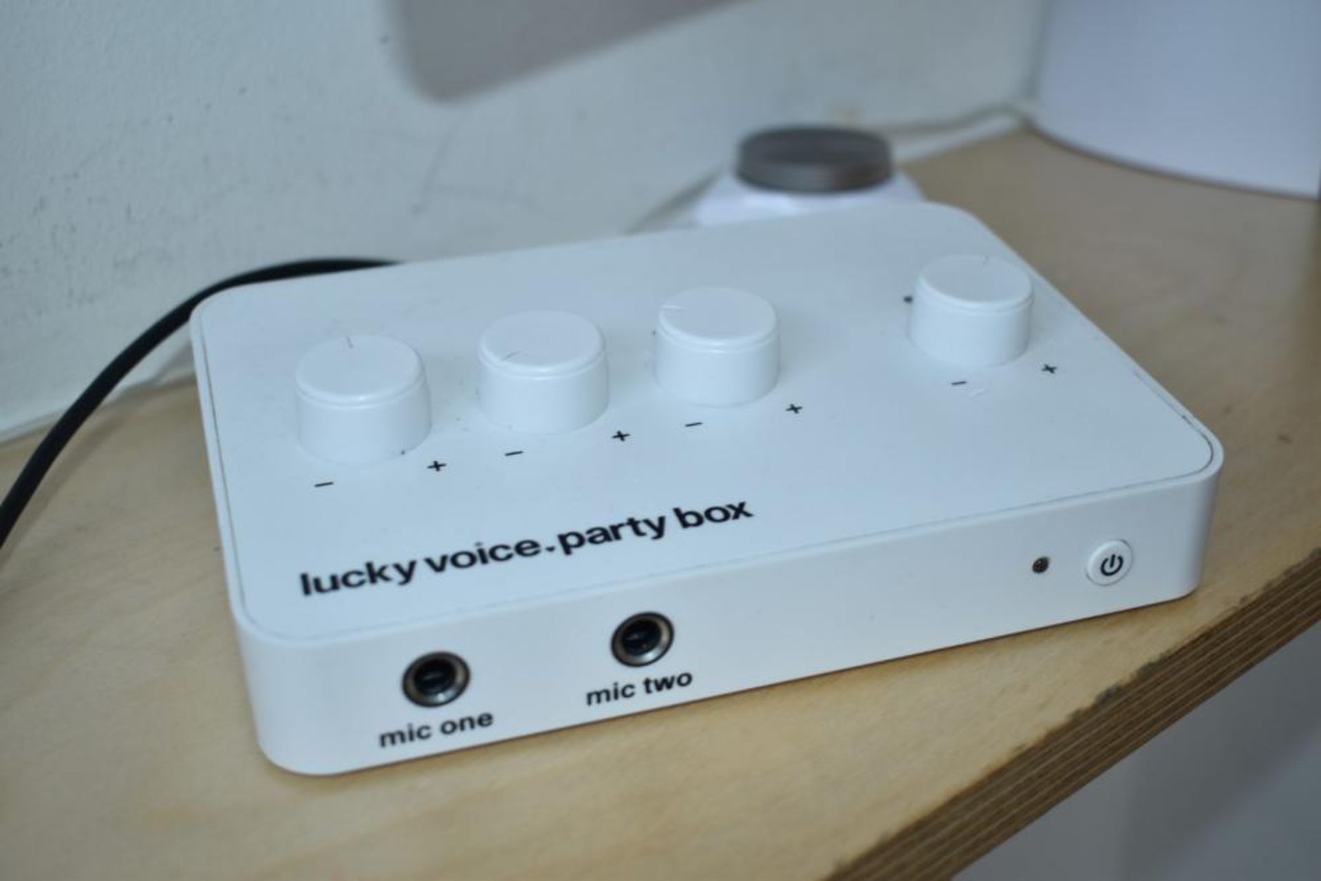 1 x Lucky Voice Party Box Karaoke System With Edifier e3350 Speakers - Ref KP100 - CL489 - Location: - Image 2 of 5