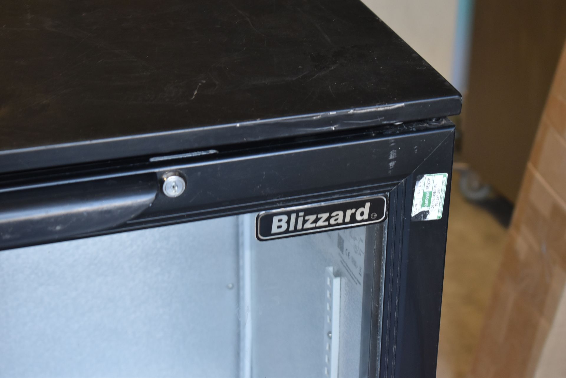 1 x Blizzard BZ-BAR2 Two Door Glass Fronted Bottle Fridge in Black - Dimensions H90 x W90 x D50 - Image 2 of 7