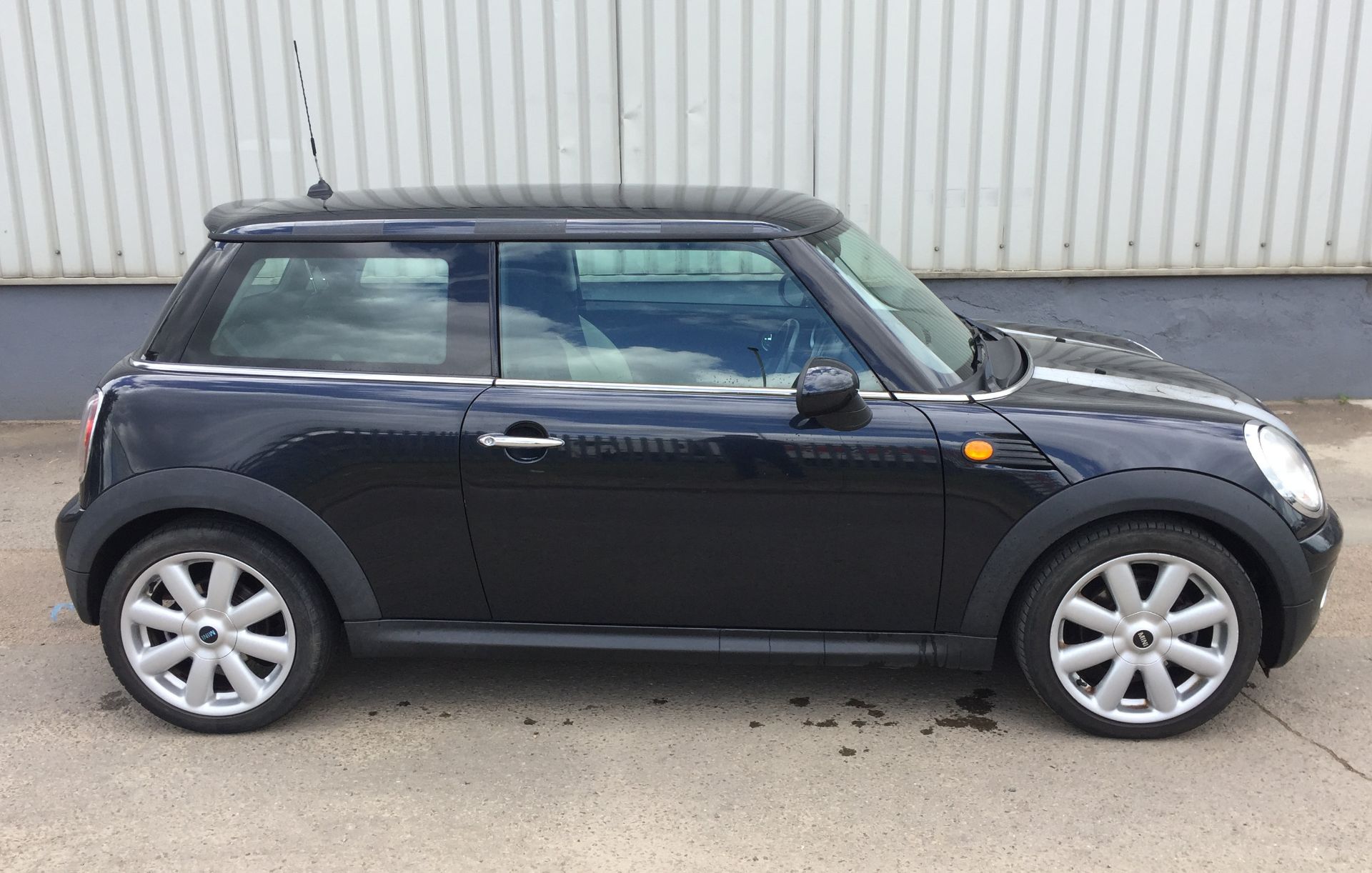 2007 Mini 1.6 Cooper 3dr Hatchback - CL505 - NO VAT ON THE HAMMER - Location: Corby, - Image 4 of 10