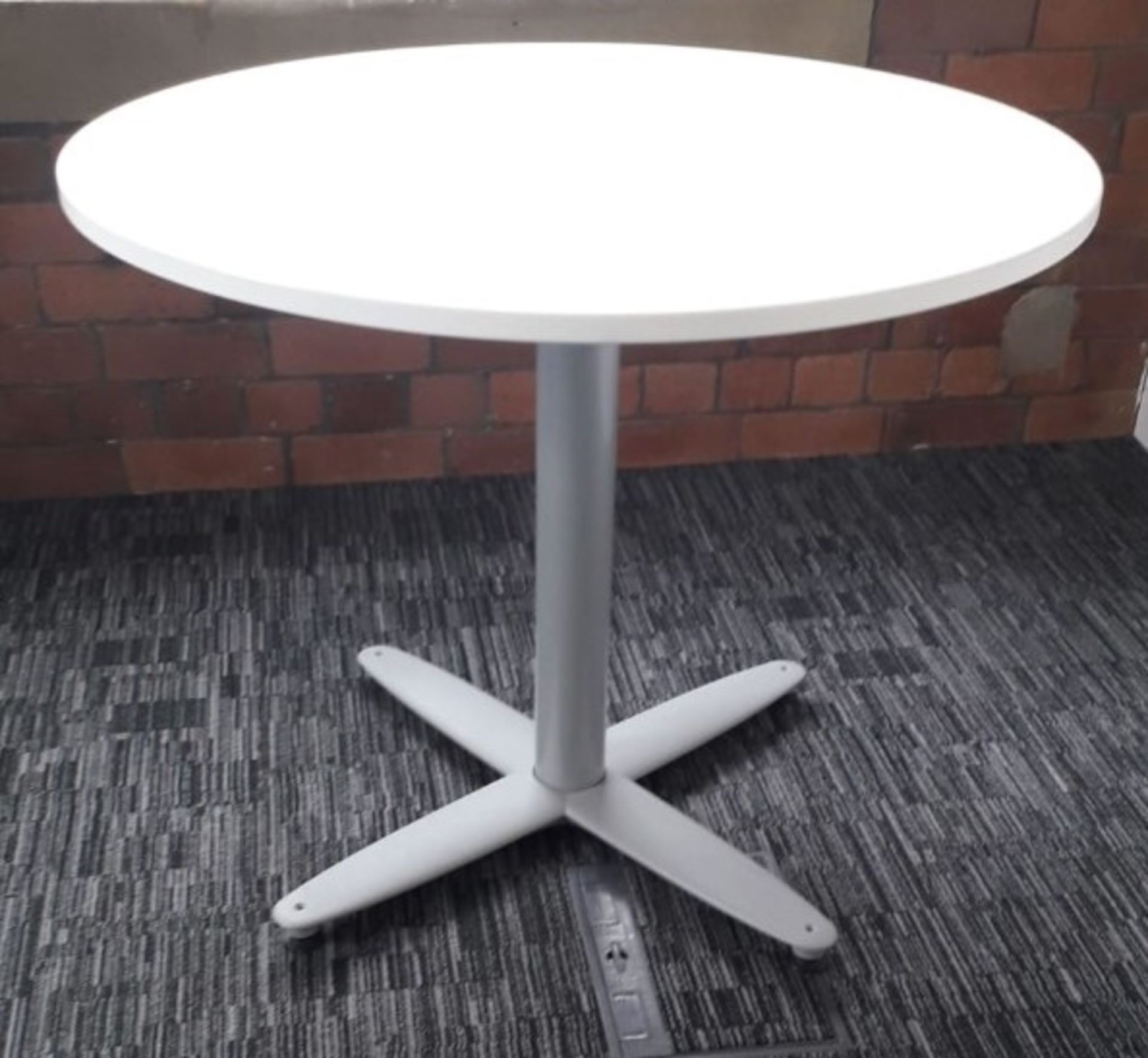 1 x Kinnarps Branded Round Coffee Meeting Table (No Chairs) - Dimensions: Height 73, Diameter 90cm - Image 2 of 4