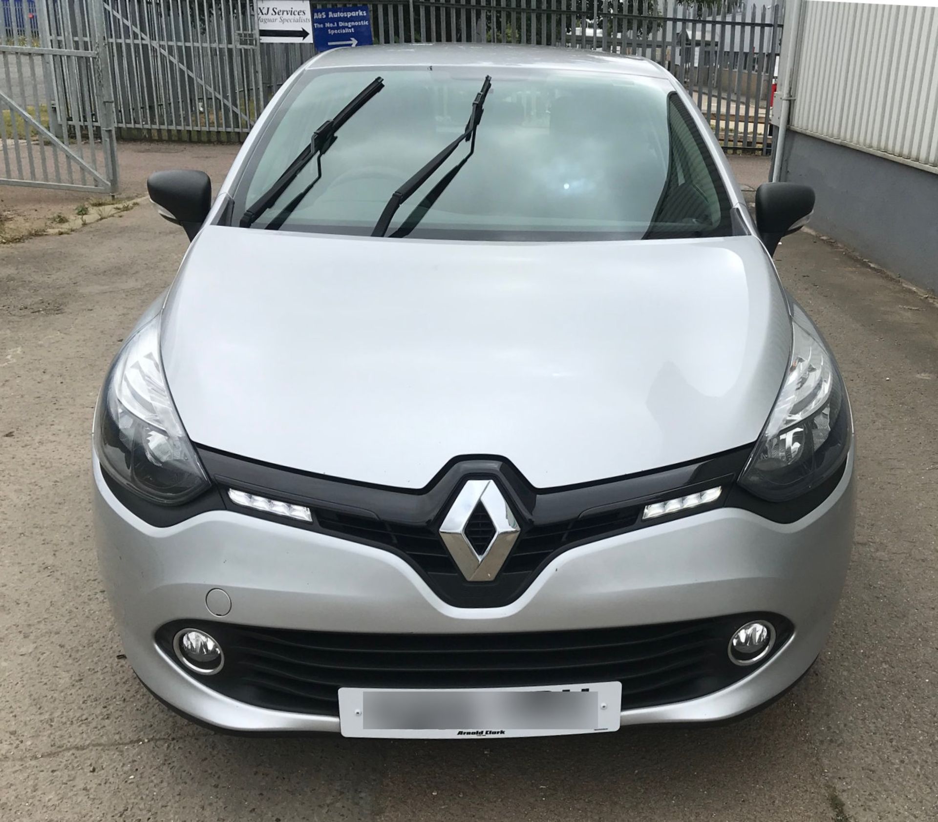 2015 Renault Clio 1.5 Dci Expression + Eco 5 Dr Hatchback - CL505 - NO VAT ON THE HAMMER - Location: - Image 7 of 11