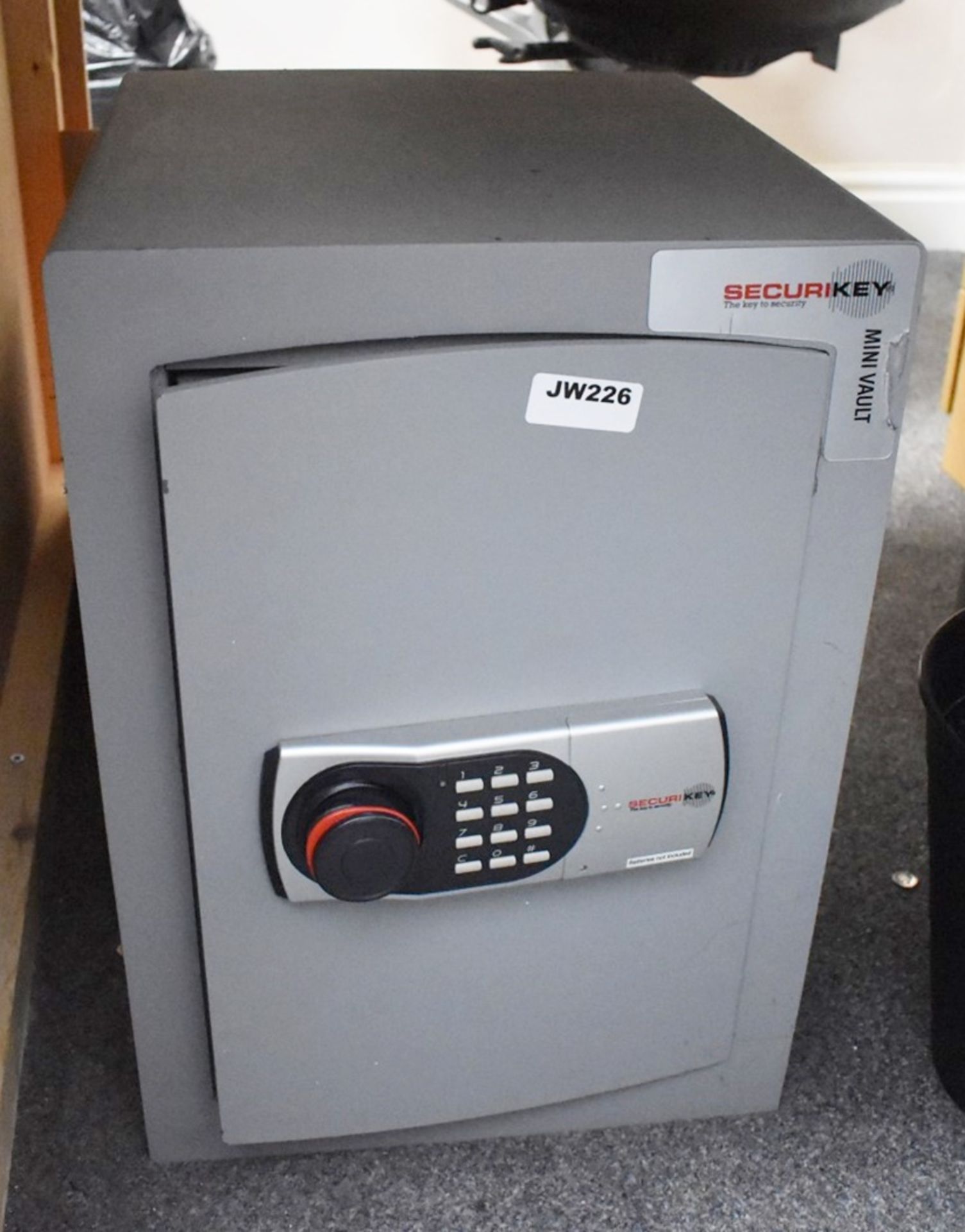 1 x SecuriKey Mini Vault Safe - Suitable For Home or Office - Includes Combination Code - H53 x - Image 2 of 5