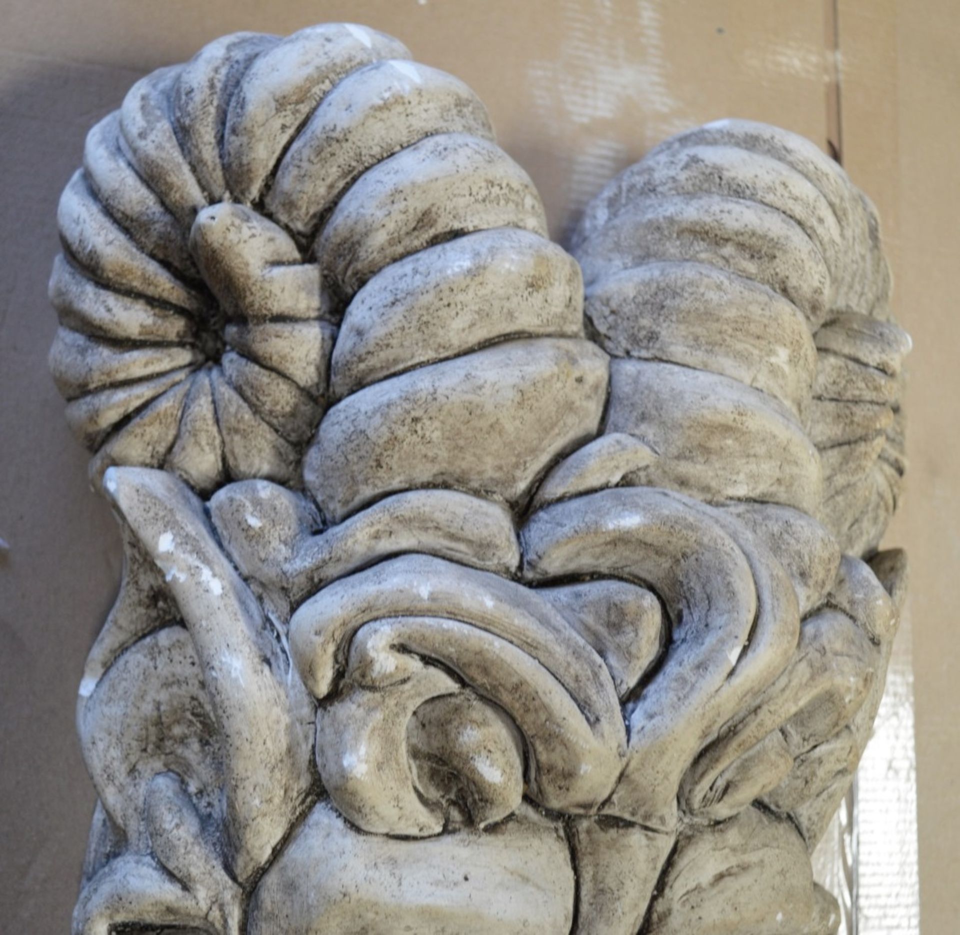 1 x Large Ornamental Plaster Gargoyle Head / Garden Plaque - Dimensions: W30 x H42 x D10cmcm - Used, - Image 2 of 4