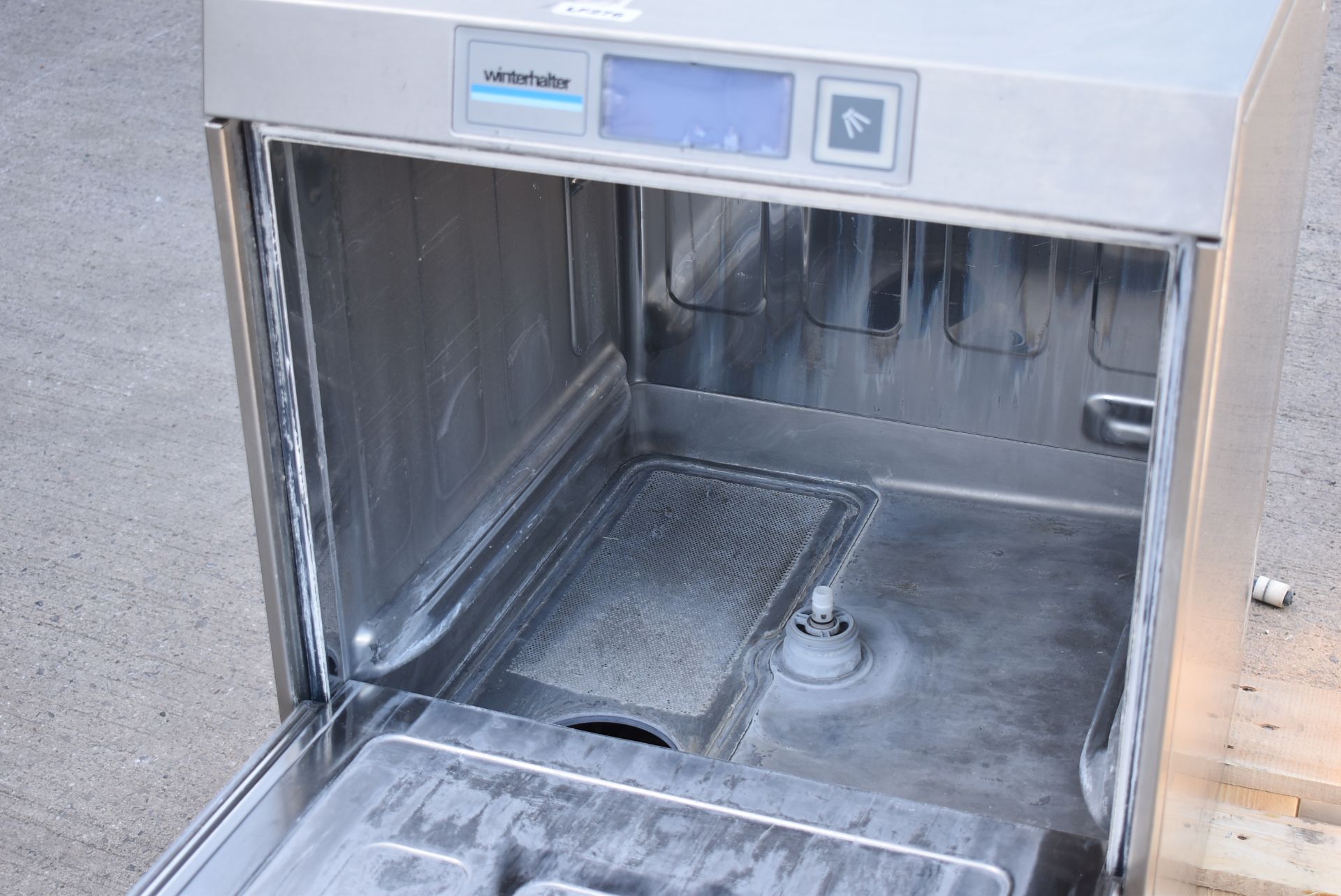 1 x Winterhalter UC-L Commercial Undercounter Glass Washer With Stainless Steel Finish - H75 x W60 x - Image 4 of 8