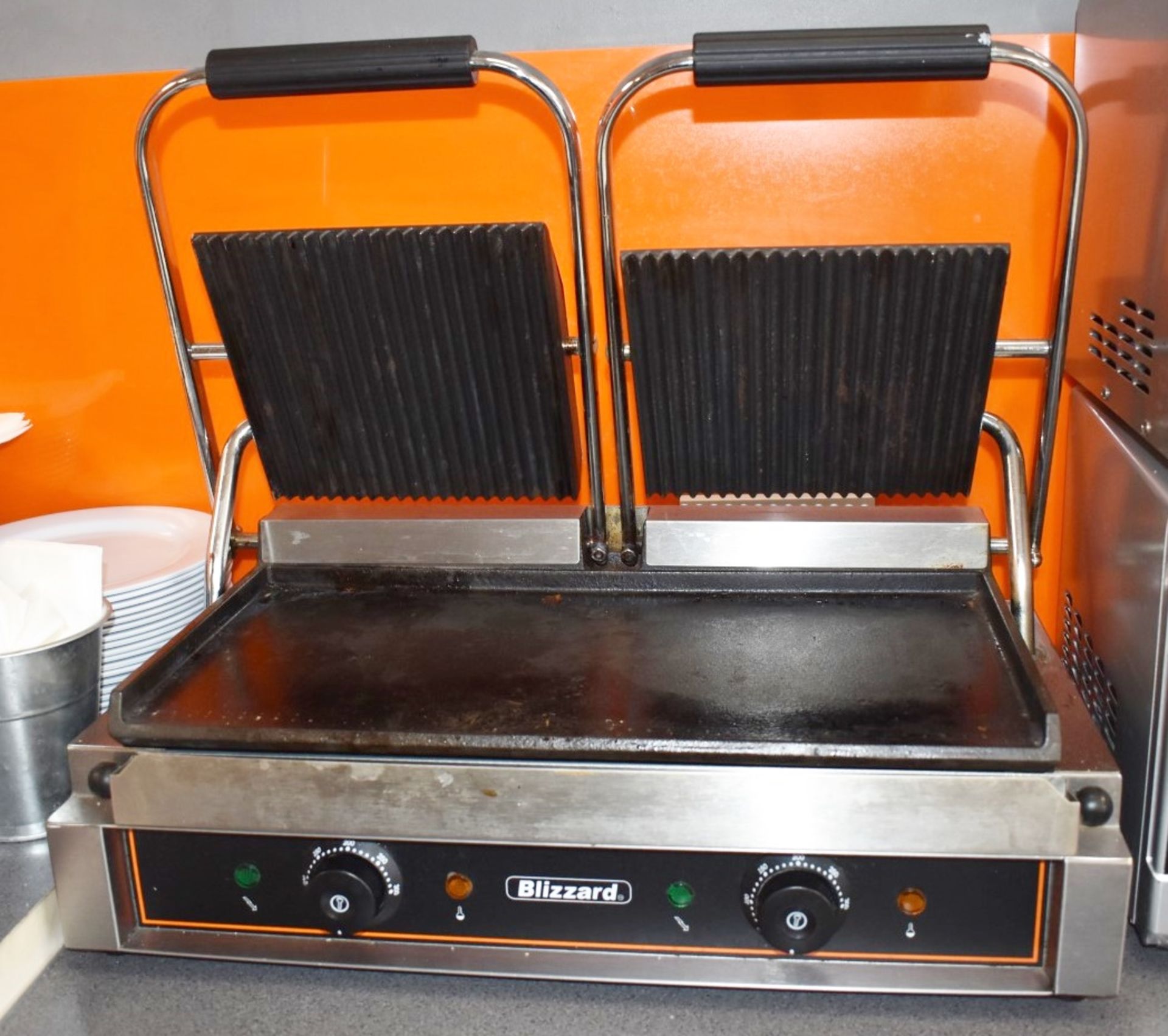 1 x Blizzard BRSCG2 Commercial Double Contact Grill - 240v - H21 x W57 x D40 cms -