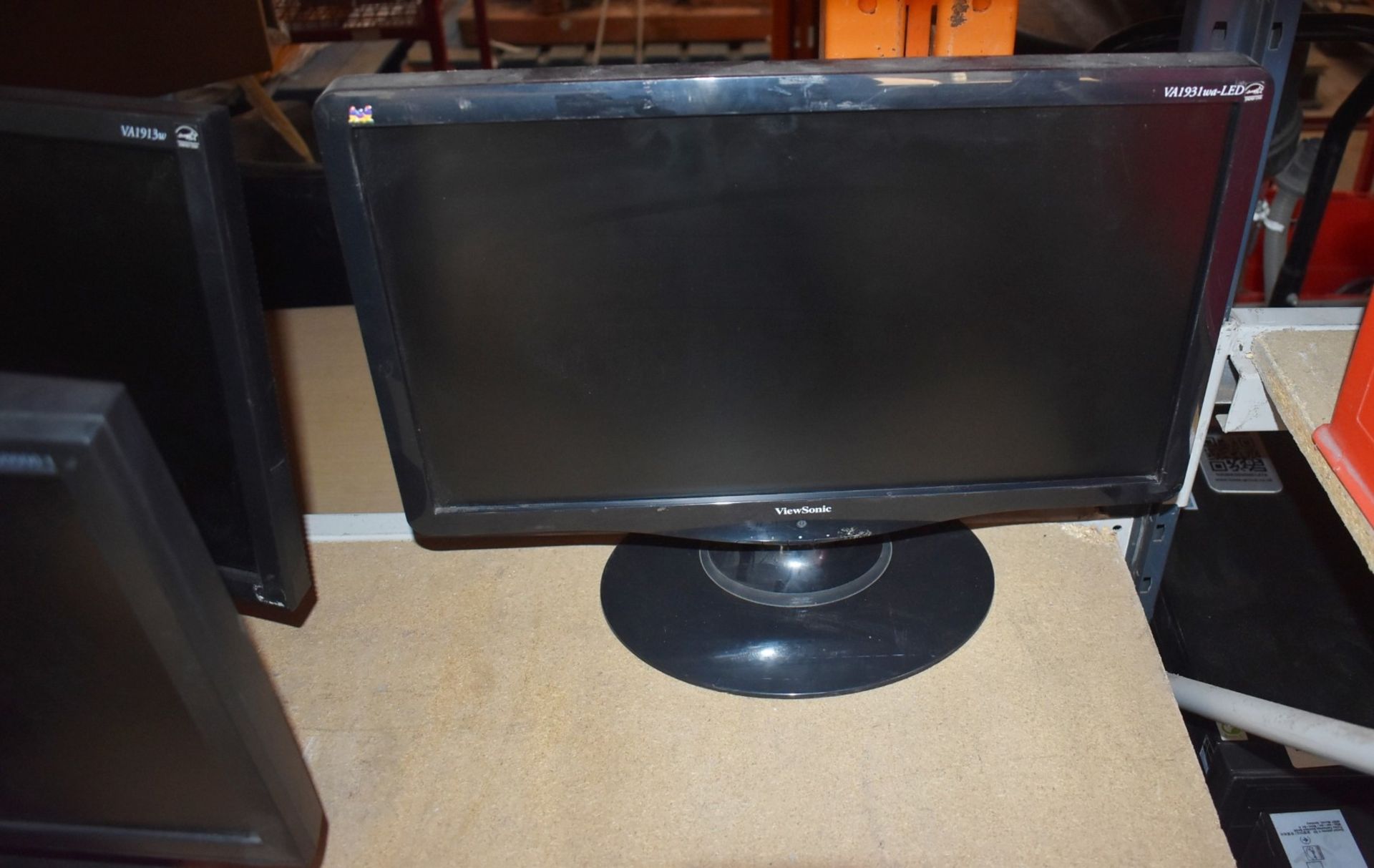 14 x Various Flat Screen Computer Monitors - Various Sizes Included - Removed From Various Office - Image 6 of 19