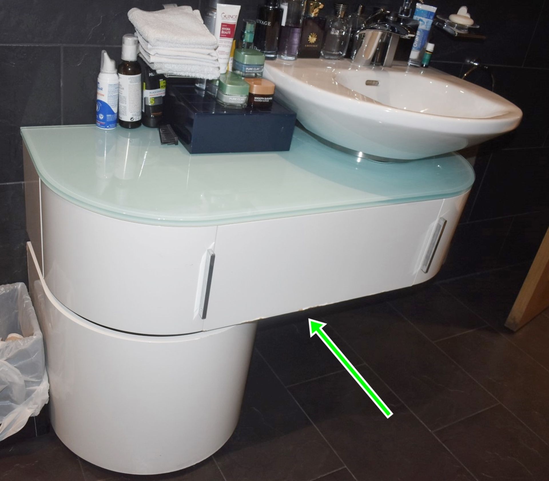 1 x Contents Of Luxury Bathroom - Includes TUECO Bath With Jets - Original Purchase Price £6,590 - Bild 13 aus 23