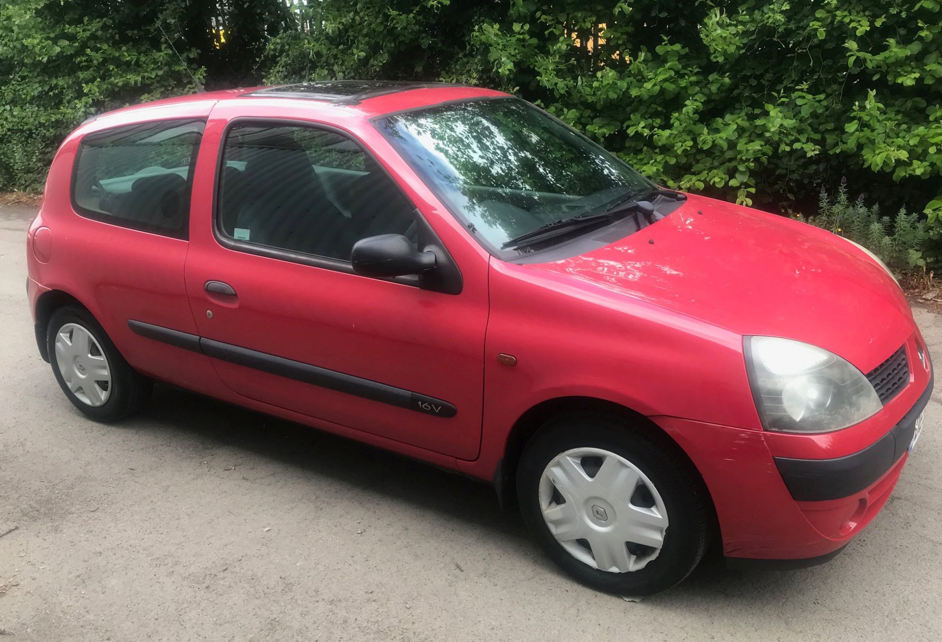 2002 Renault Clio 1.2 Expression Qs5 Powershift Automatic - CL505 - NO VAT ON THE HAMMER - Location: - Image 6 of 12