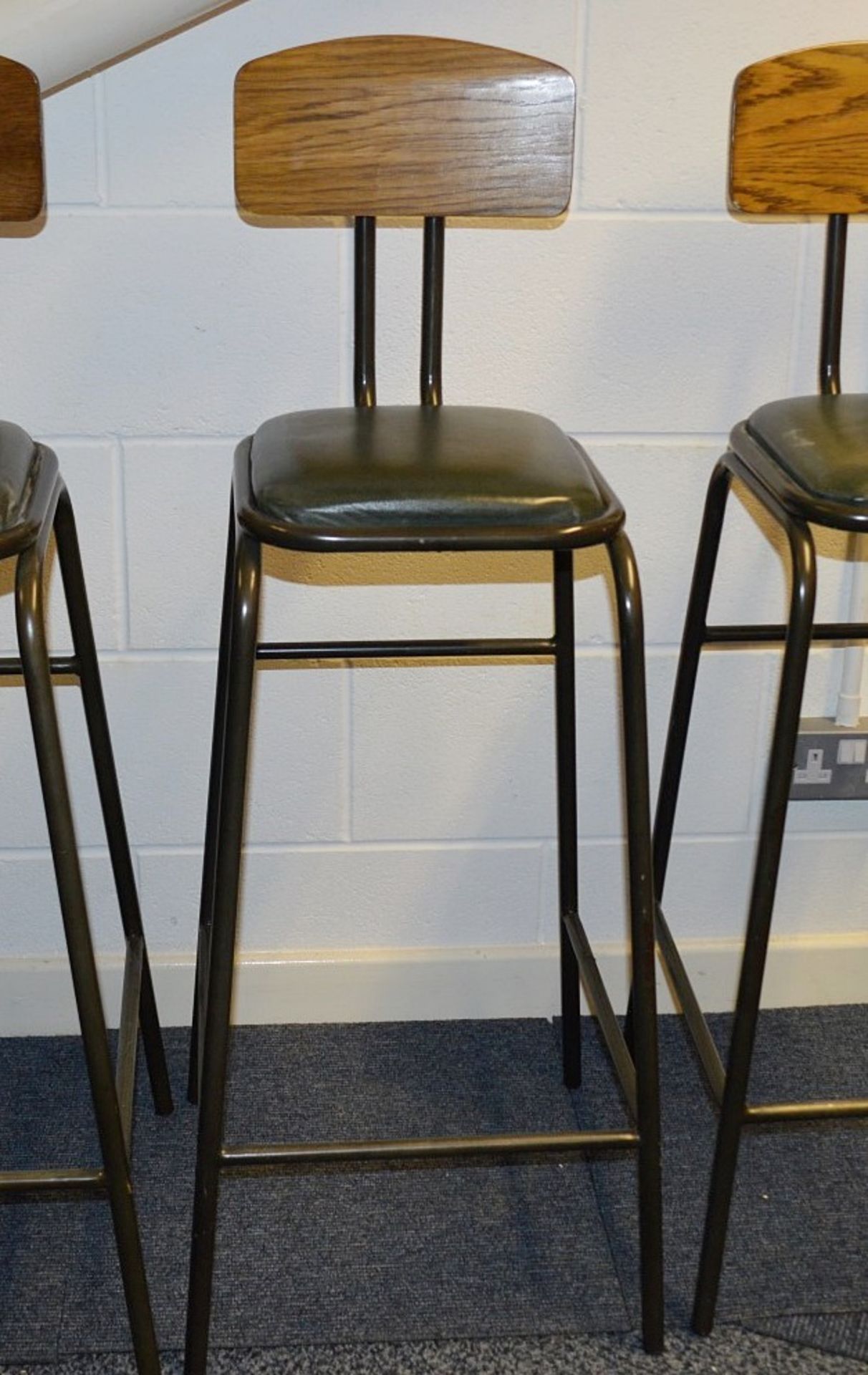 9 x Assorted Stools - All Feature Sturdy Metal Frames - Please Read Full Description - Ref: See - Image 5 of 5