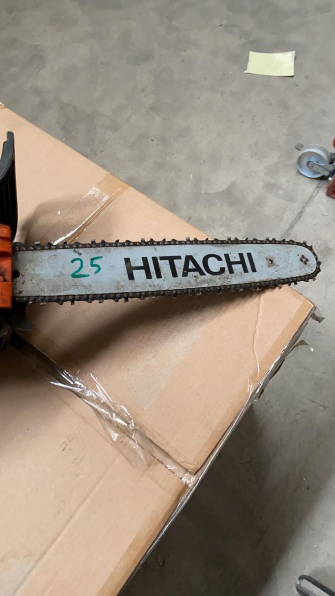 1 x Hitachi Chain Saw - For Parts - Used, Recently Removed From A Working Site - CL505 - Ref: - Image 3 of 4