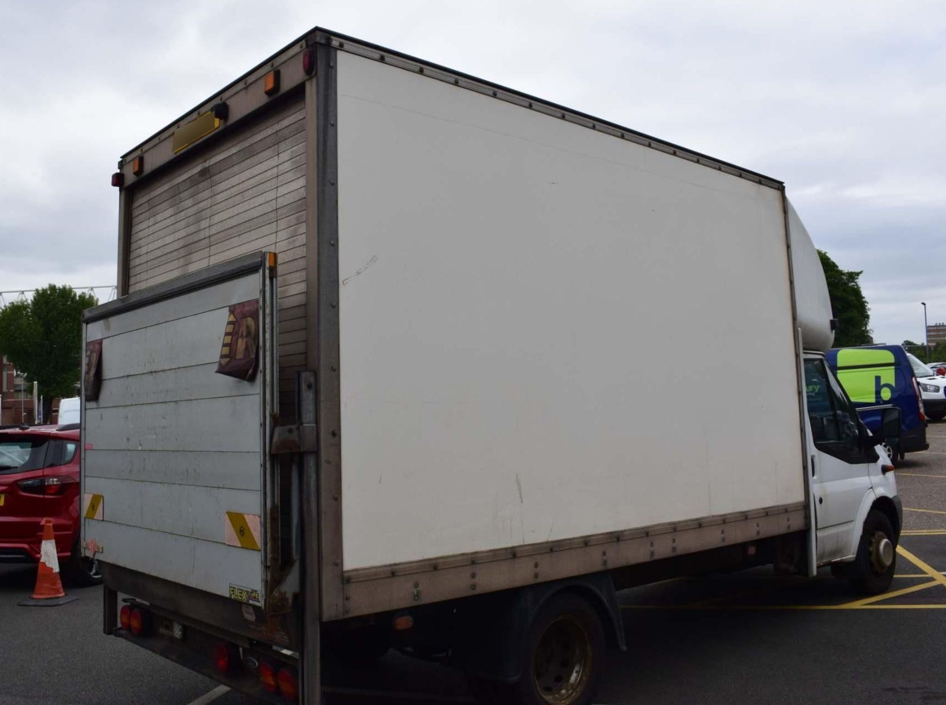 2008 Ford Transit 2.4 TDCi 350 Luton Body c/w Tail Lift - CL505 - Location: Corby, - Image 19 of 19