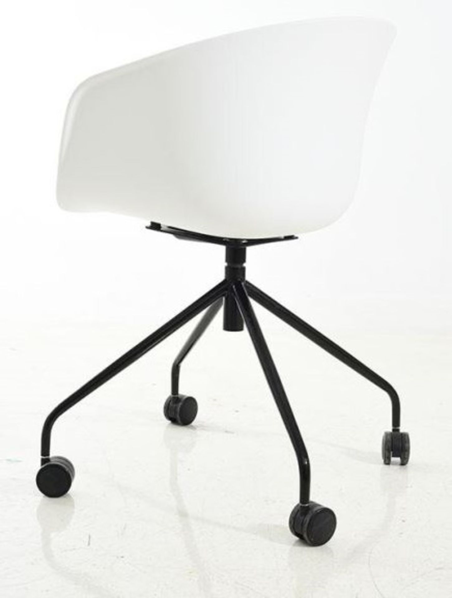 A Pair Of Exquisitely Designed Office Swivel Chairs On Castors - Color: White Seat / Black Base - Image 4 of 4