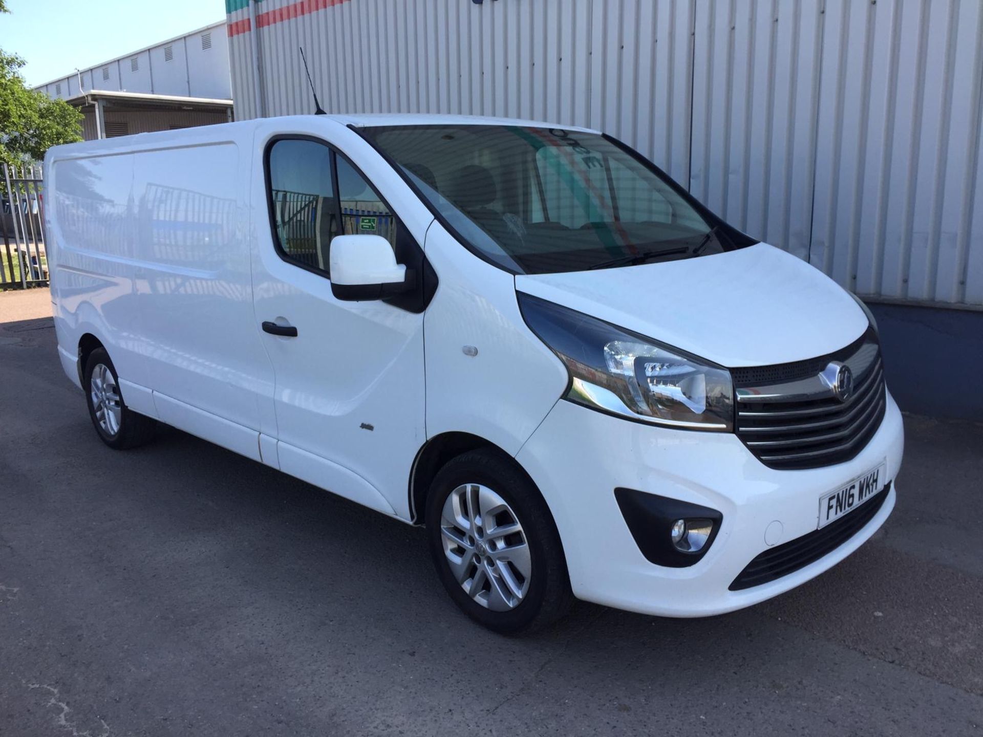 2016 Vauxhall Vivaro 1.6 CDTi 2900 Sportive 120 Van - One Owner Van From New - CL505 - Location: Co - Image 2 of 19