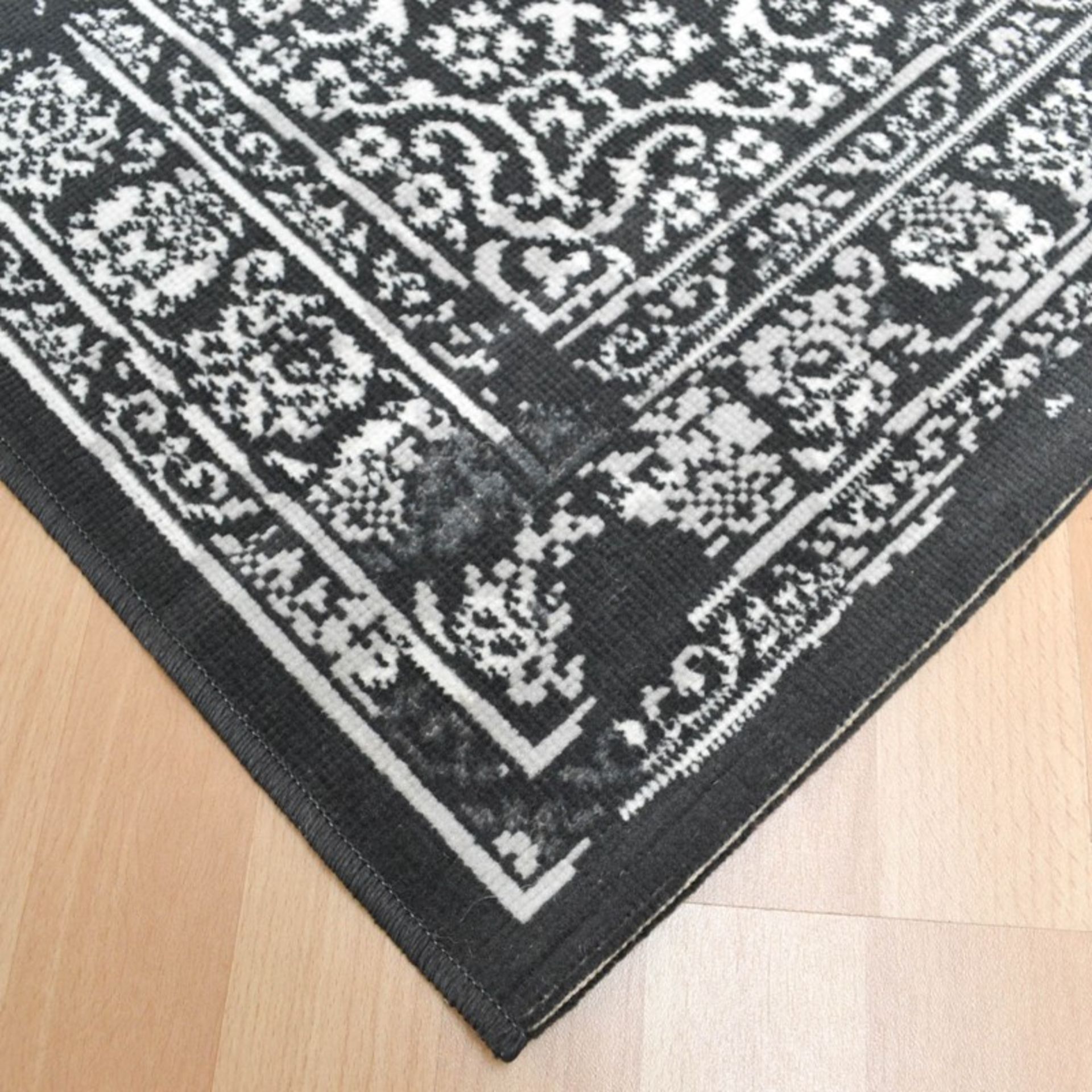 1 x Vintage Style Persian Inspired 'Revive' Rug In Dark Grey - Ref: LF312 - Dimensions: 120 x 170cm - Image 5 of 5