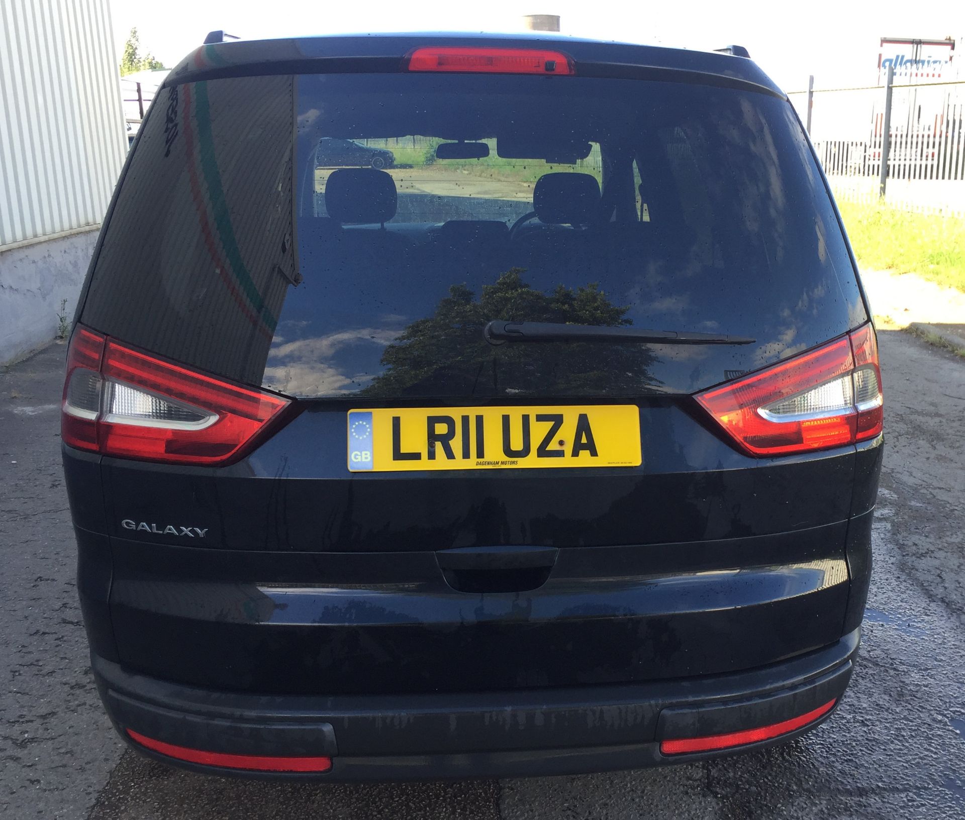 2011 Ford Galaxy 2.0 Tdci Zetec Automatic 5 Dr MPV - CL505 - NO VAT ON THE HAMMER - Location: Corby, - Image 6 of 27