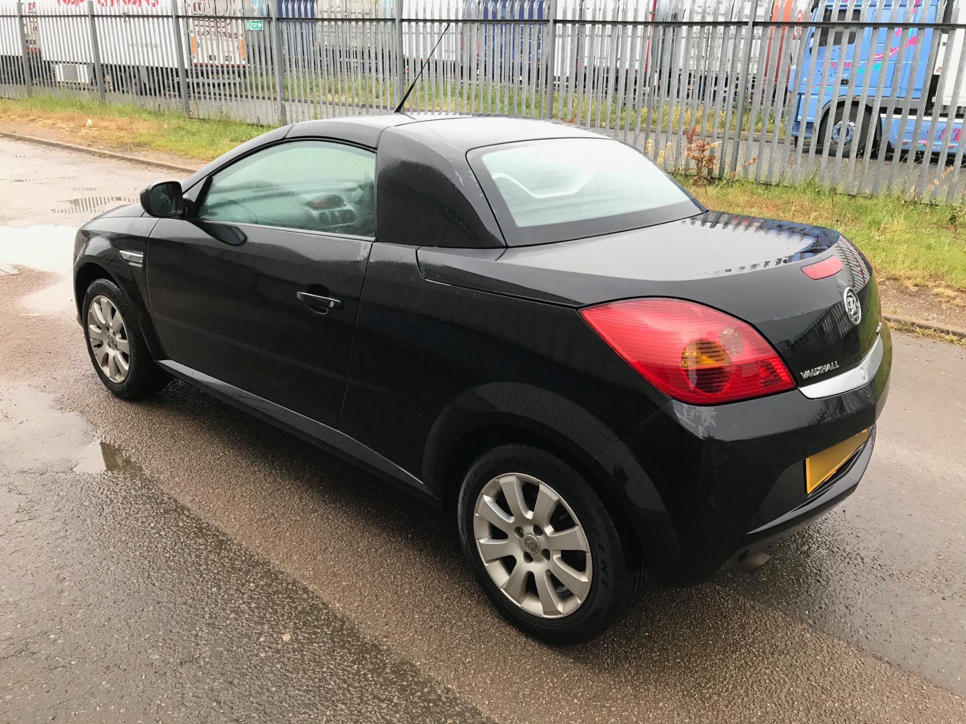 2005 Vauxhall Tigra 1.4 2Dr Convertible - CL505 - NO VAT ON THE HAMMER - Location: Corby, - Image 12 of 13