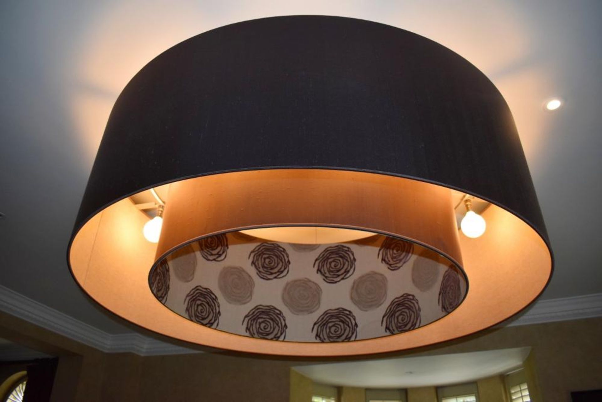 1 x Huge 1.5 Metre Light Fitting Featuring A Double Shade - Dimensions: 150cm Diamter, 50cm Height - Image 3 of 7
