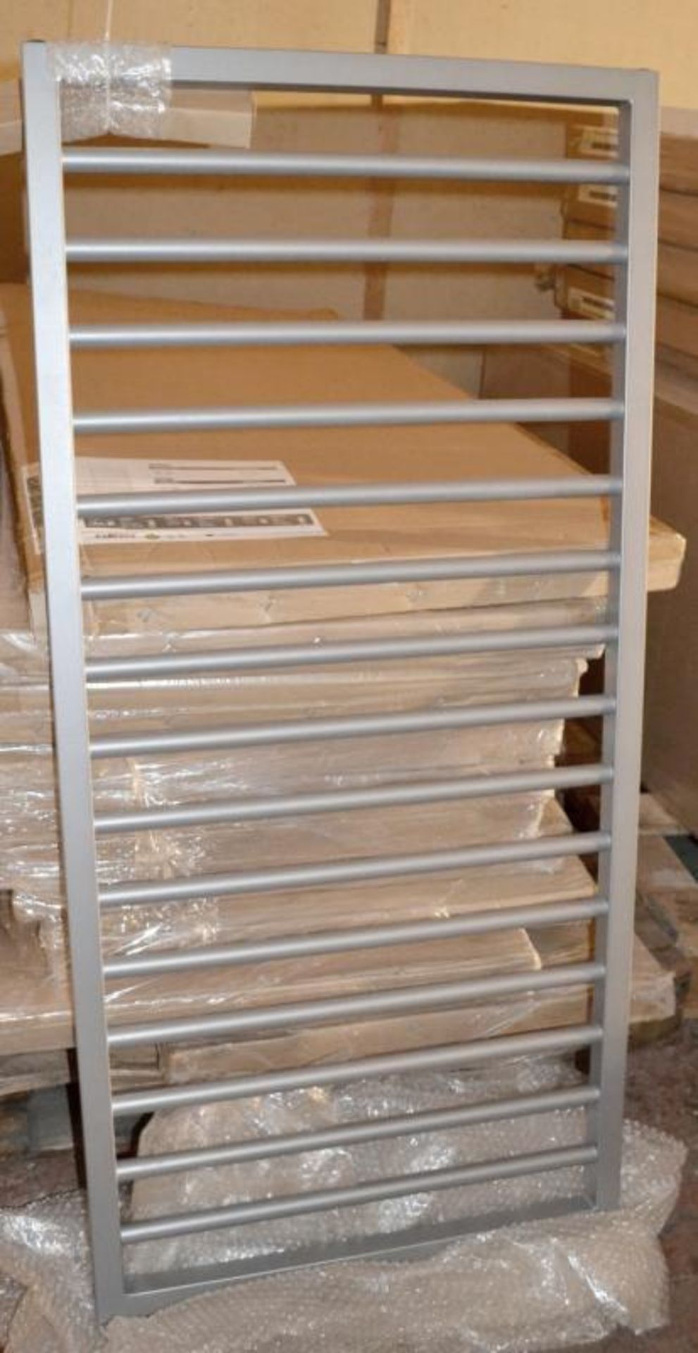 1 x Euronorn Flat Towel Radiator In Matt Silver - New Boxed Stock - CL448 - Ref: MT803 - WA14