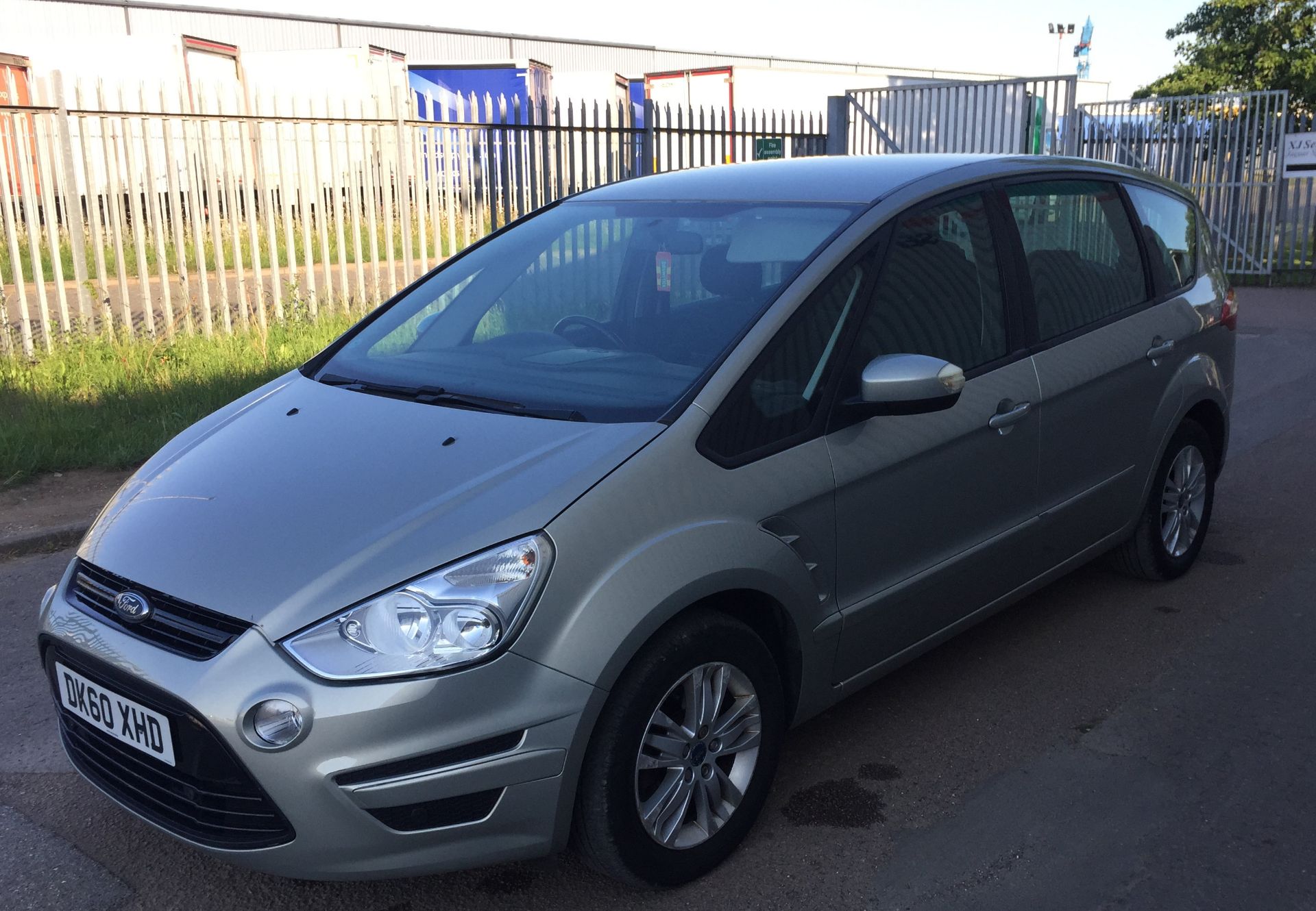 2010 Ford Smax 2.0 TDCI Zetec 5 Door MPV - CL505 - NO VAT ON THE HAMMER - Location: Corby, - Image 5 of 18