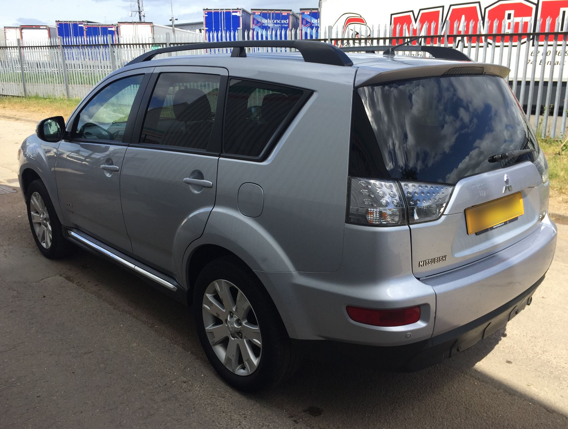 2013 Mitsubishi Outlander GX 4 2.2 D 5Dr 4x4 - CL505 - NO VAT ON THE HAMMER - Location: Corby, - Image 4 of 17