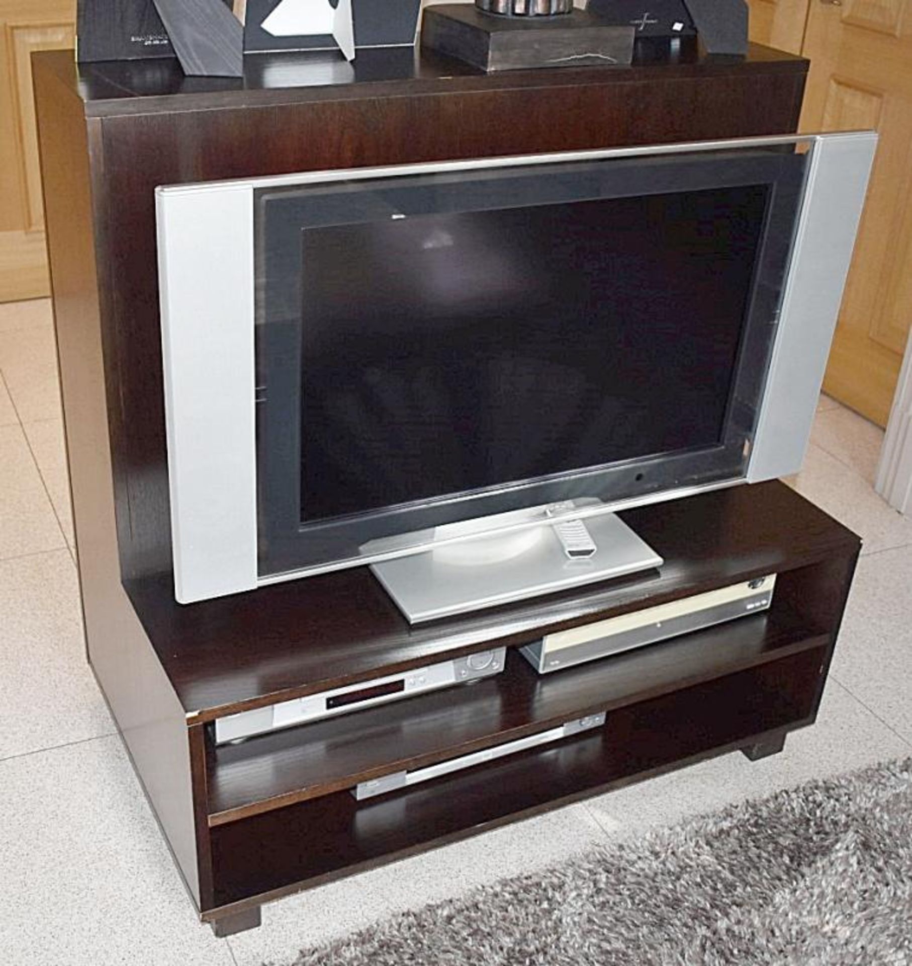 1 x TV Unit With 2-Door Cabinet Storage To The Rear - Dimensions: W105 x D64 x H108cm - Ref: ABR044