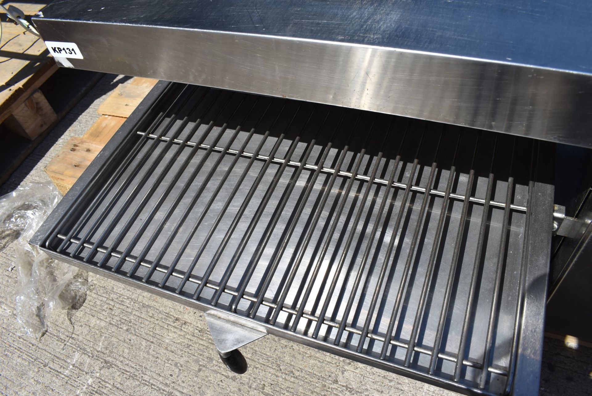 1 x MBM Sel2/0 Commercial Rise and Fall Salamander Grill - Stainless Steel Exterior - 3 Phase 400v - - Image 2 of 7