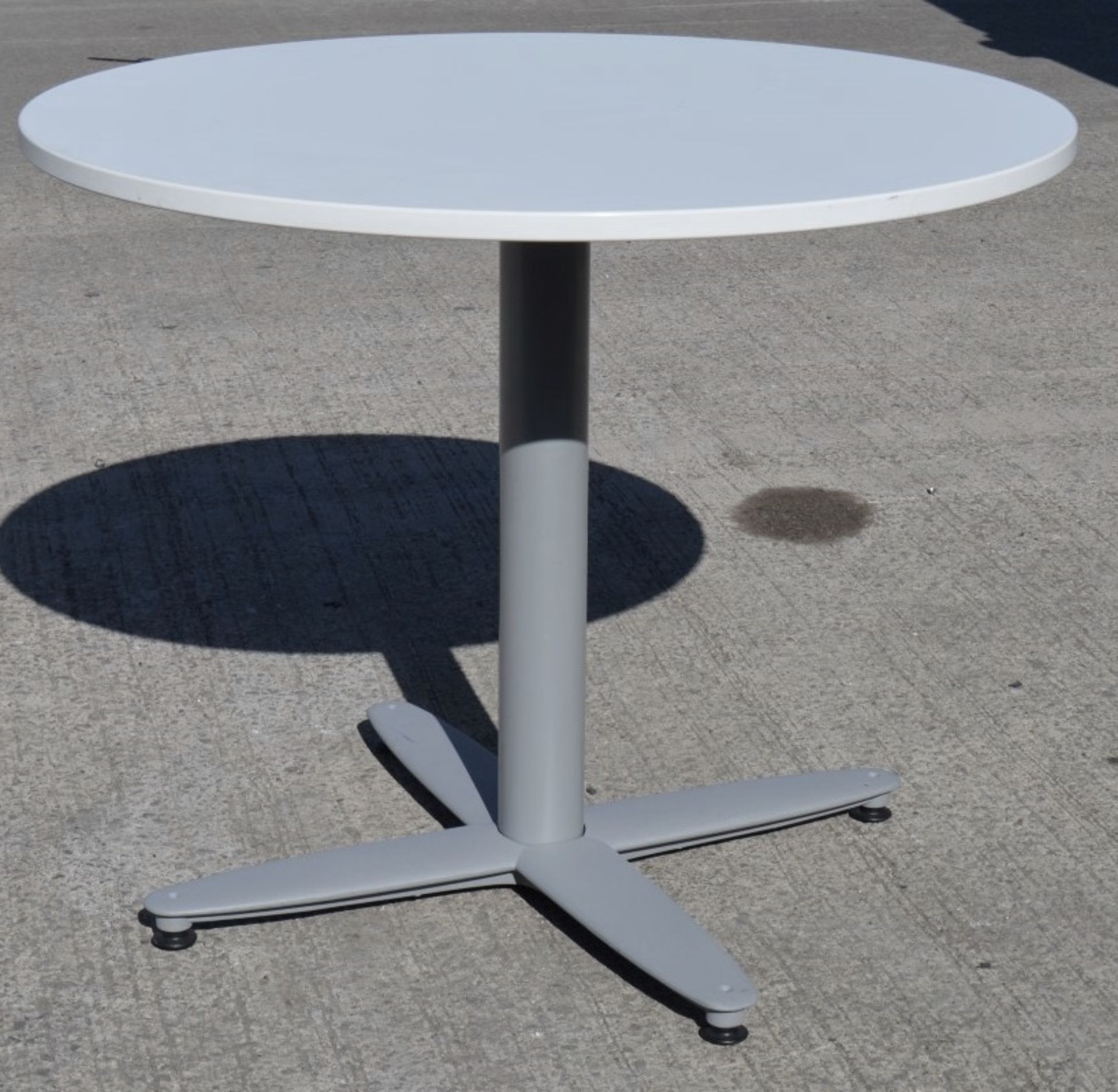 1 x Kinnarps Branded Round Coffee Meeting Table (No Chairs) - Dimensions: Height 73, Diameter 90cm - Image 4 of 4