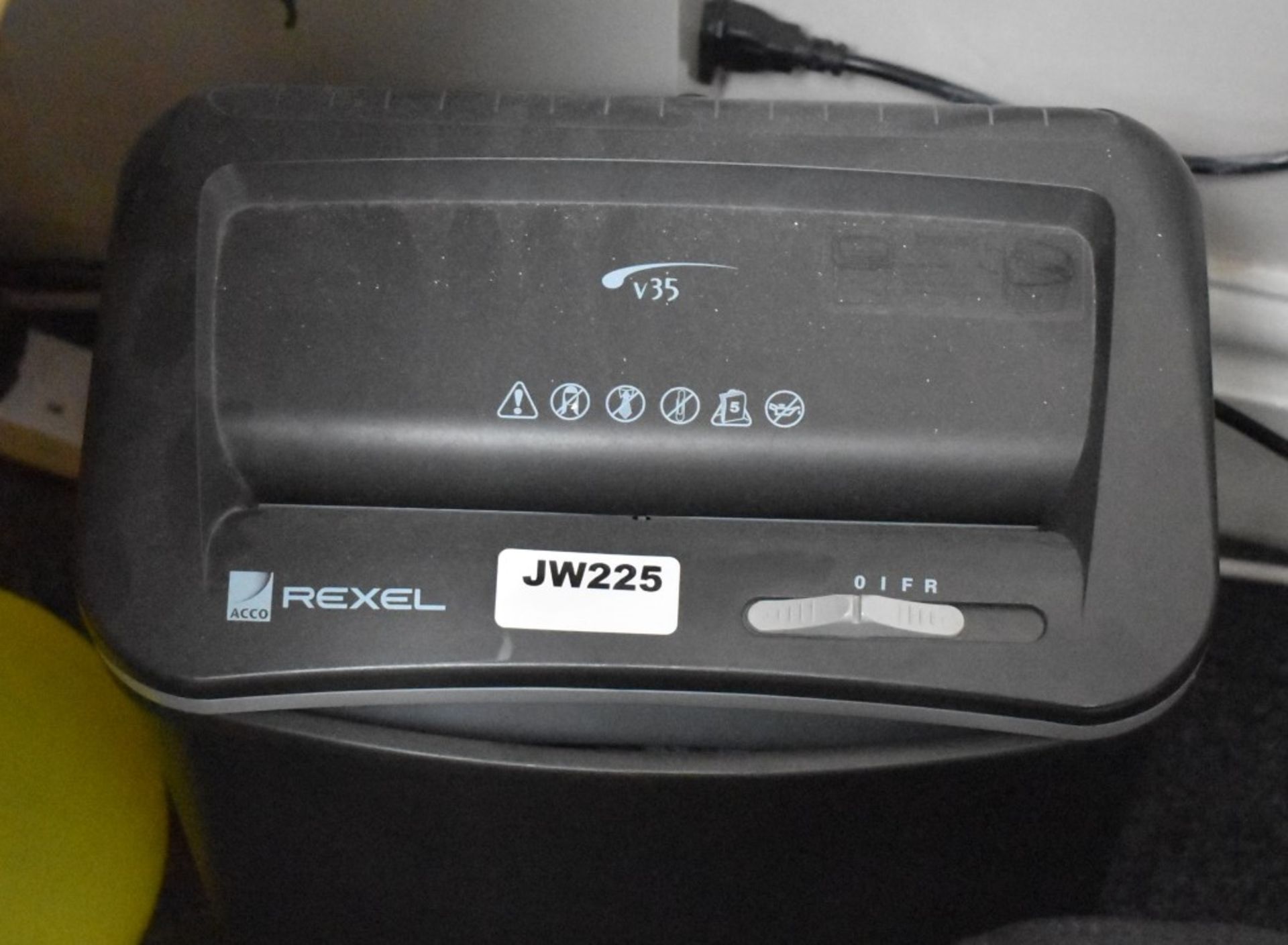 1 x Rexel V35 Office Paper Shredder - Image 2 of 2