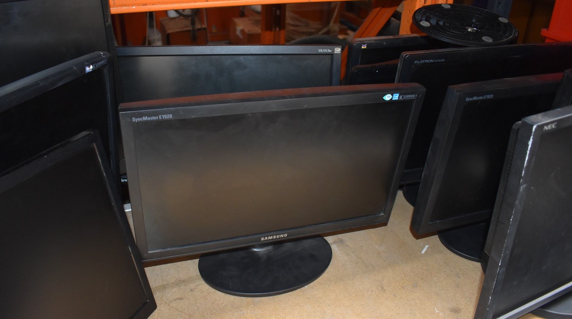 14 x Various Flat Screen Computer Monitors - Various Sizes Included - Removed From Various Office - Image 15 of 19