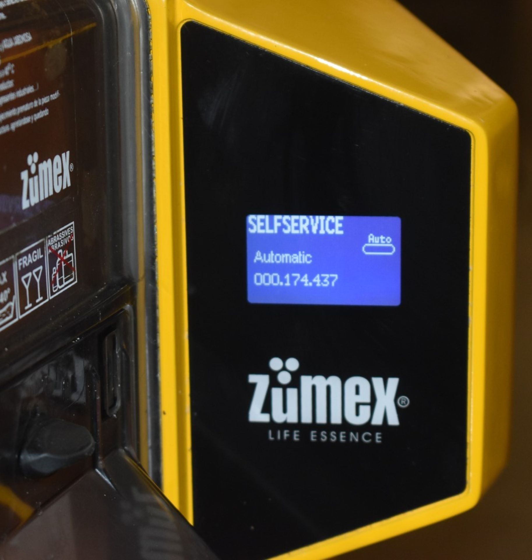 1 x Zumex Speed S +Plus Self-Service Podium Commercial Citrus Juicer - Manufactured in 2018 - - Image 3 of 21