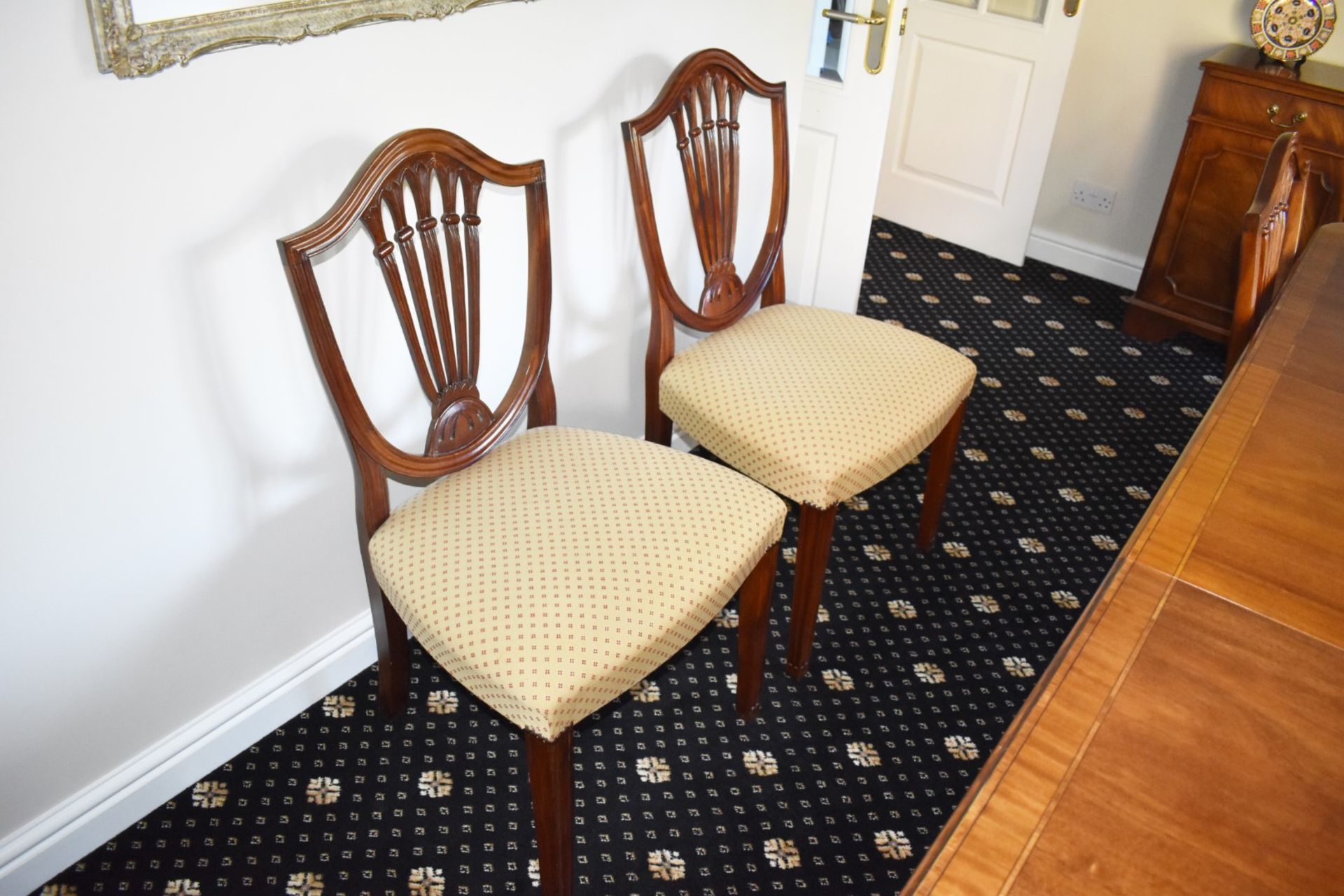 1 x Brights of Nettlebed Twin Pedestal Extending Mahogany Dining Table With Vener Parameter and - Image 19 of 33