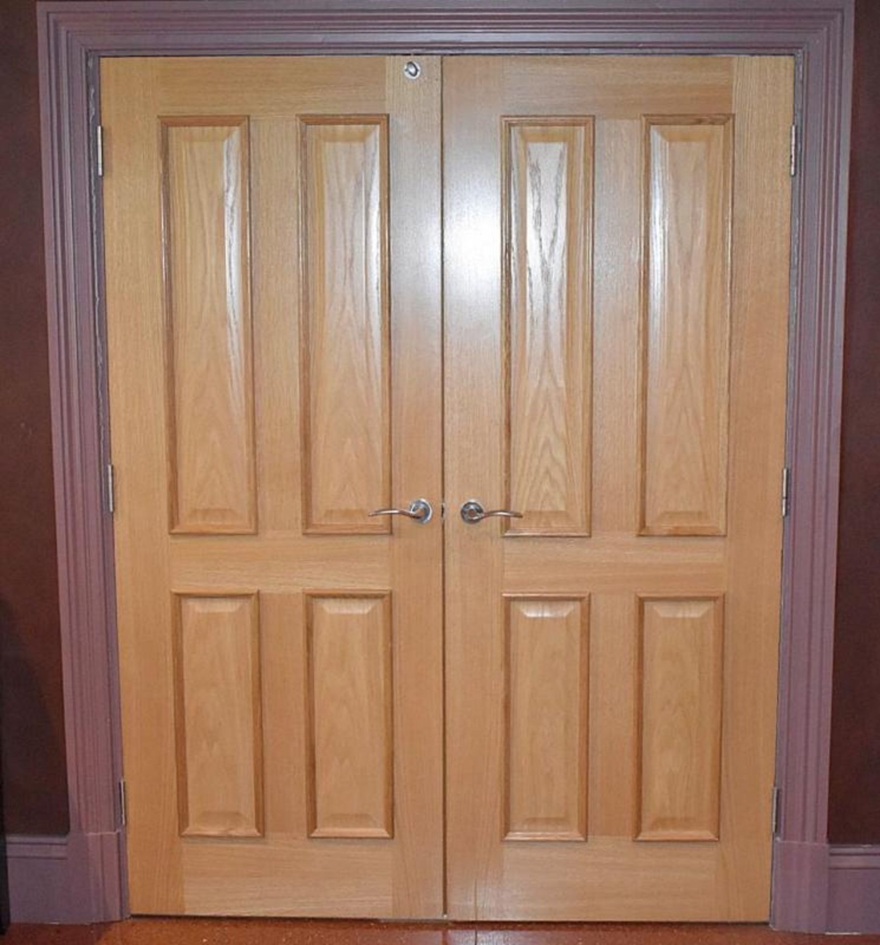 A Pair Of High Quality Internal Wooden Doors - Dimensions Of Each: H200 x W75 x 7cm - Ref: ABR015 /
