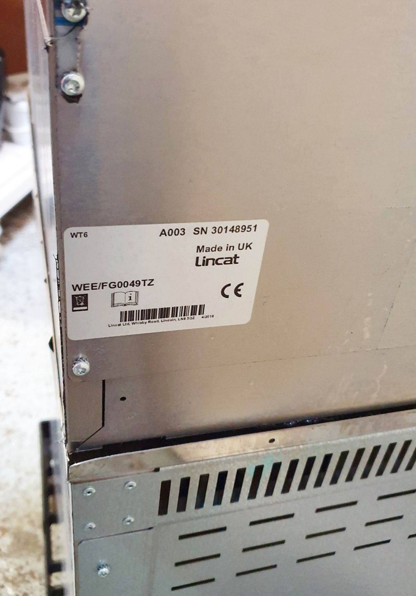 1 x Lincat Electric Fan Assisted Oven and Silverlink Worktop - Ref: BLT190 - CL449 - Location: WA14 - Image 11 of 15