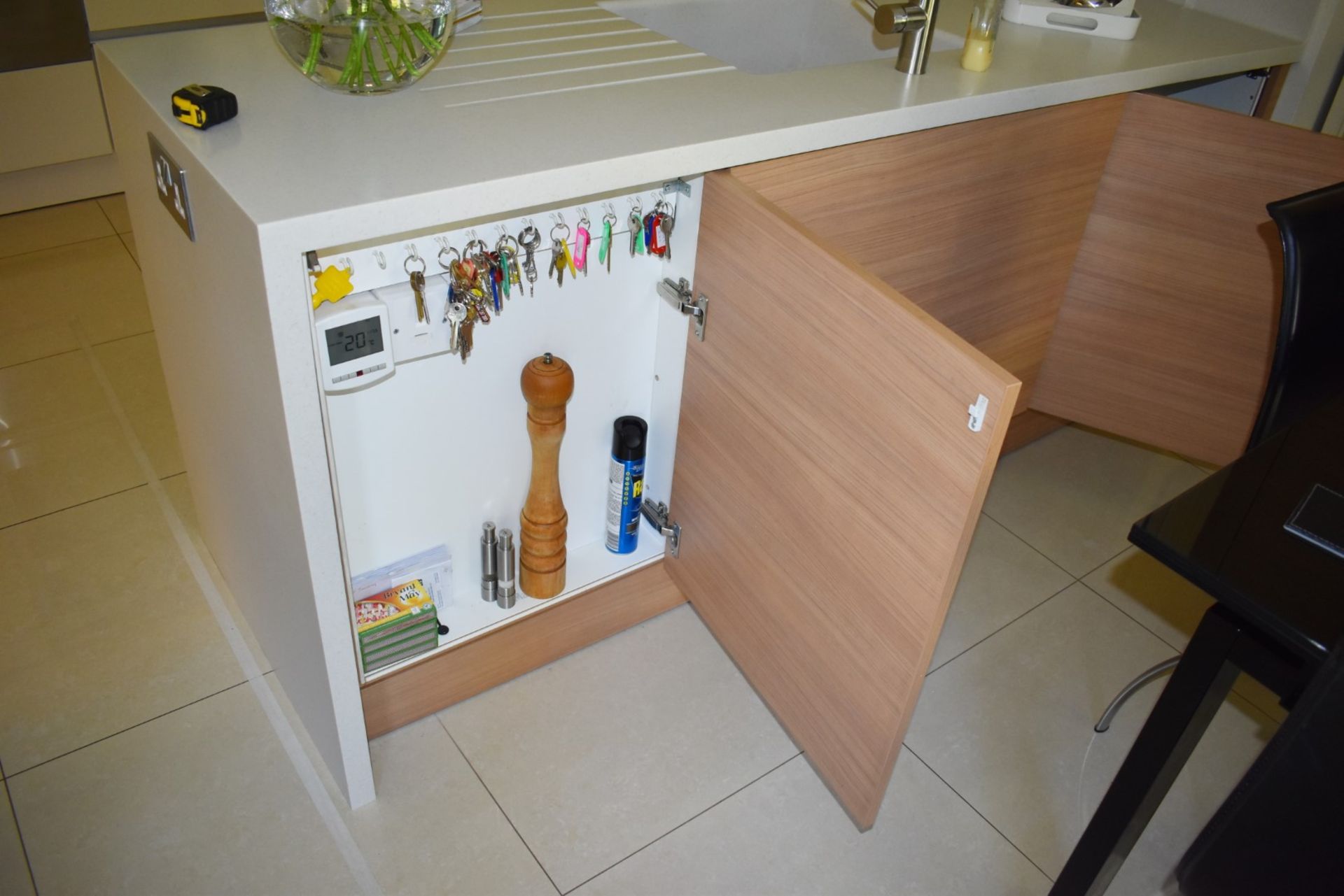 1 x Contemporary SieMatic Fitted Kitchen With Corian Work Surfaces and Integrated Appliances - Image 69 of 70