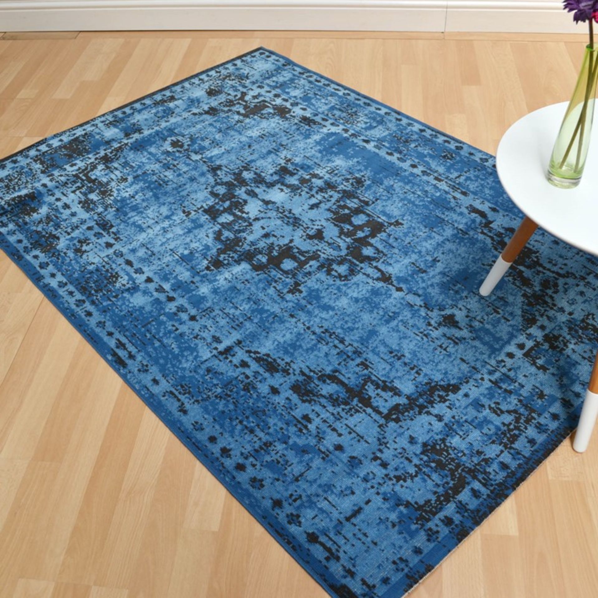 1 x Vintage Style Persian Inspired 'Revive' Rug In Blue - Dimensions: 120 x 170cm - Brand New