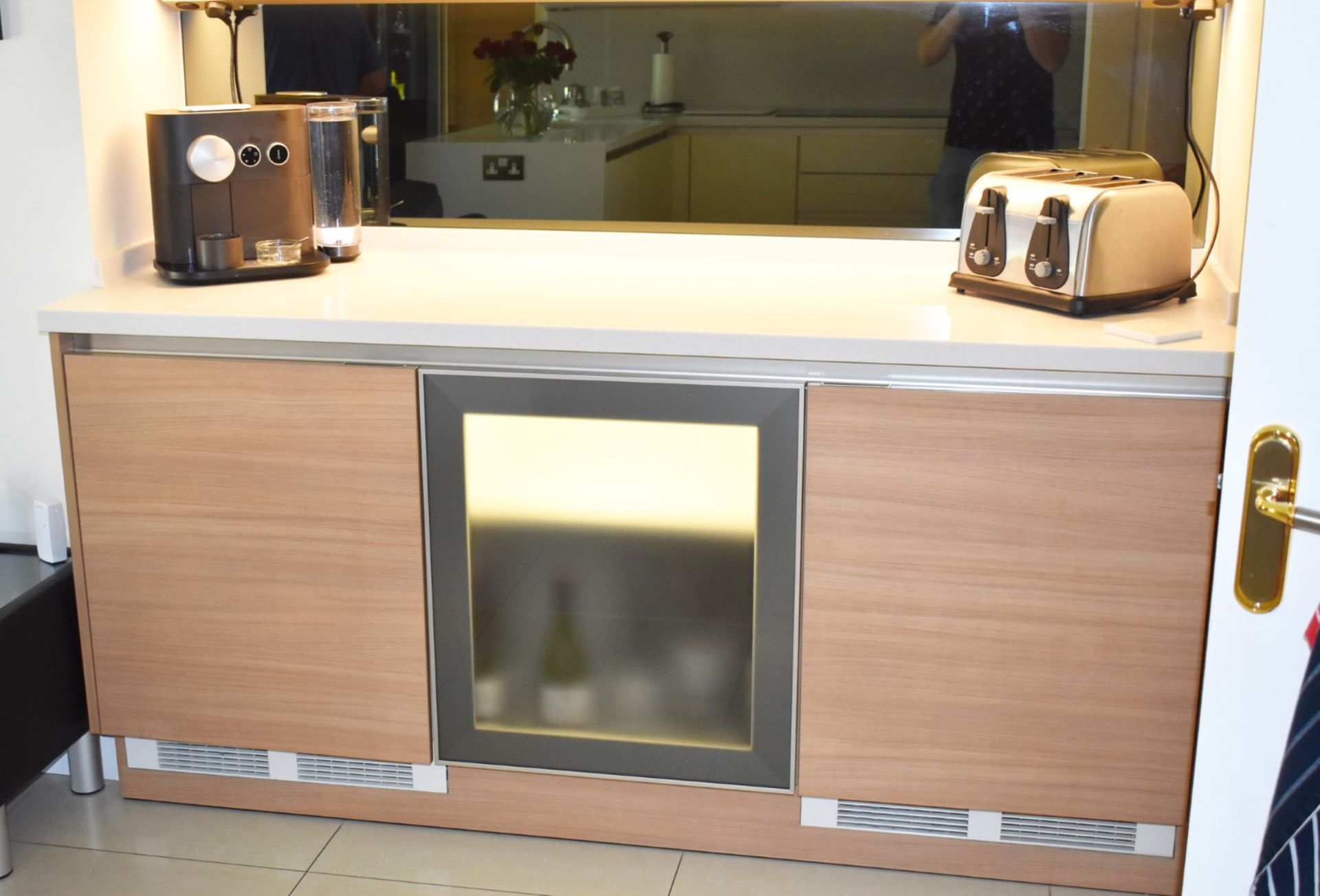 1 x Siematic Fitted Kitchen Unit Set With Integrated Fridge and Freezer, Smoked Glass and Beech - Image 3 of 12
