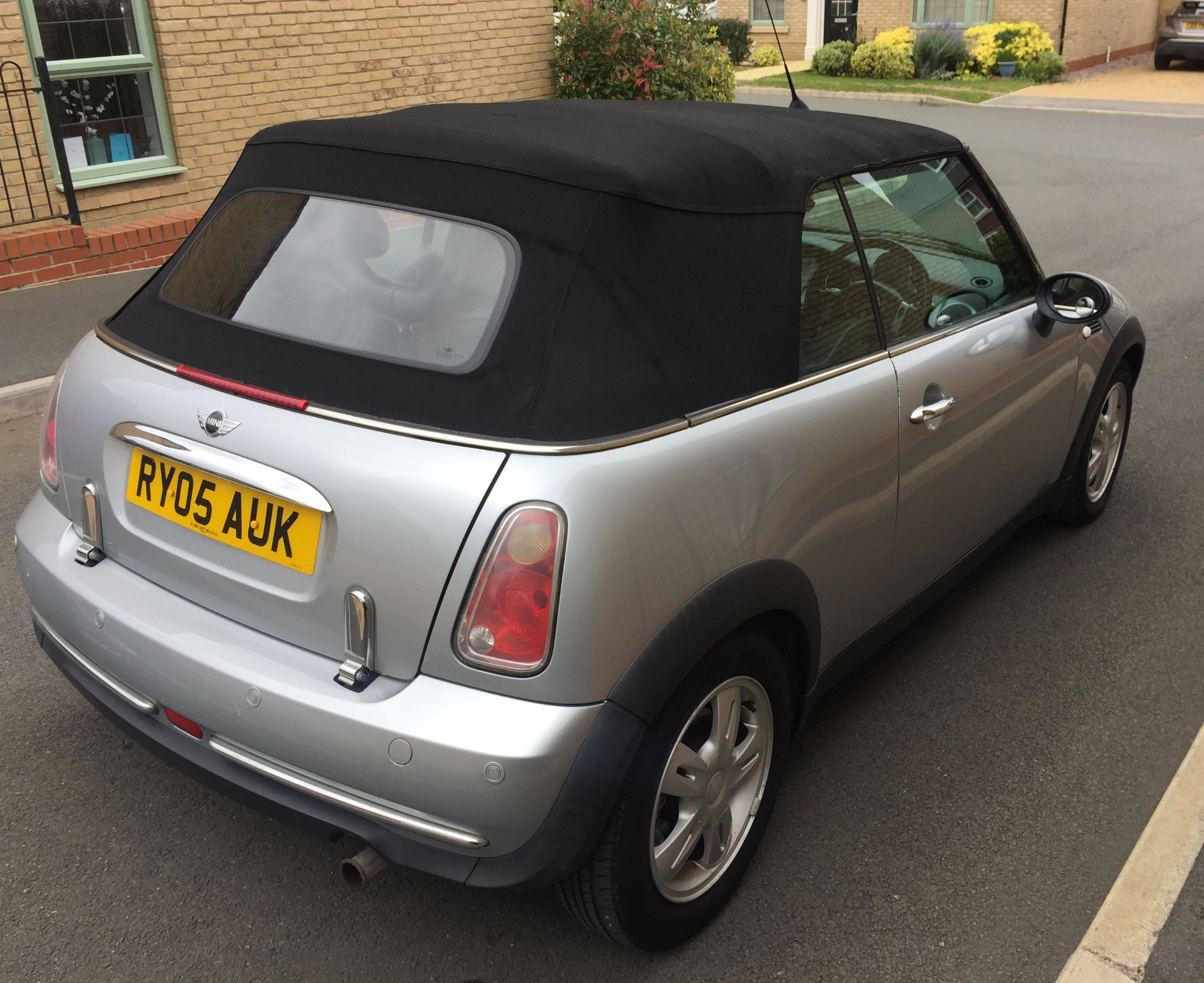 2005 Mini One 1.6 Convertible - CL505 - NO VAT ON THE HAMMER - Location: Corby, - Image 8 of 14